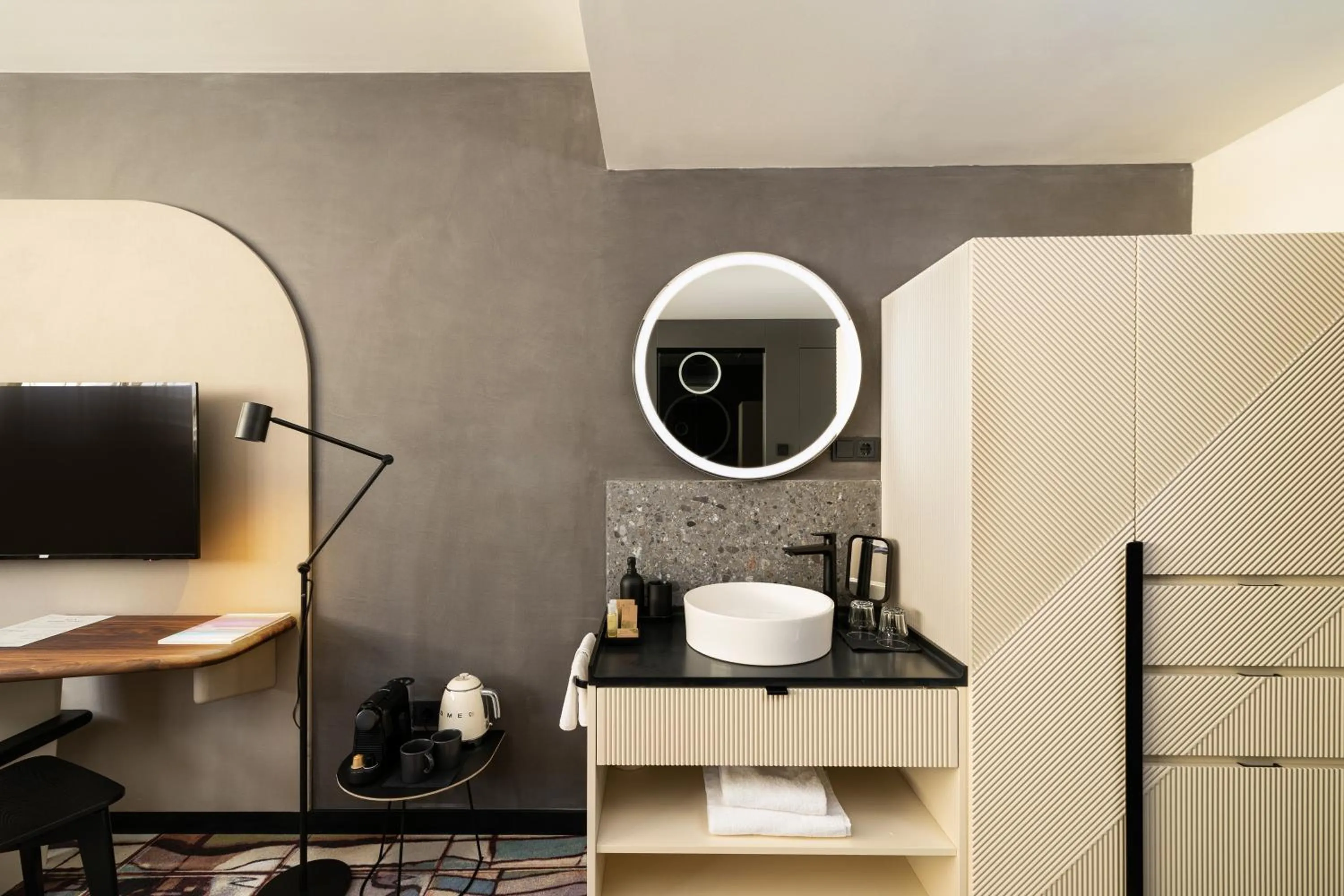 Toilet in Hotel GIN Budapest