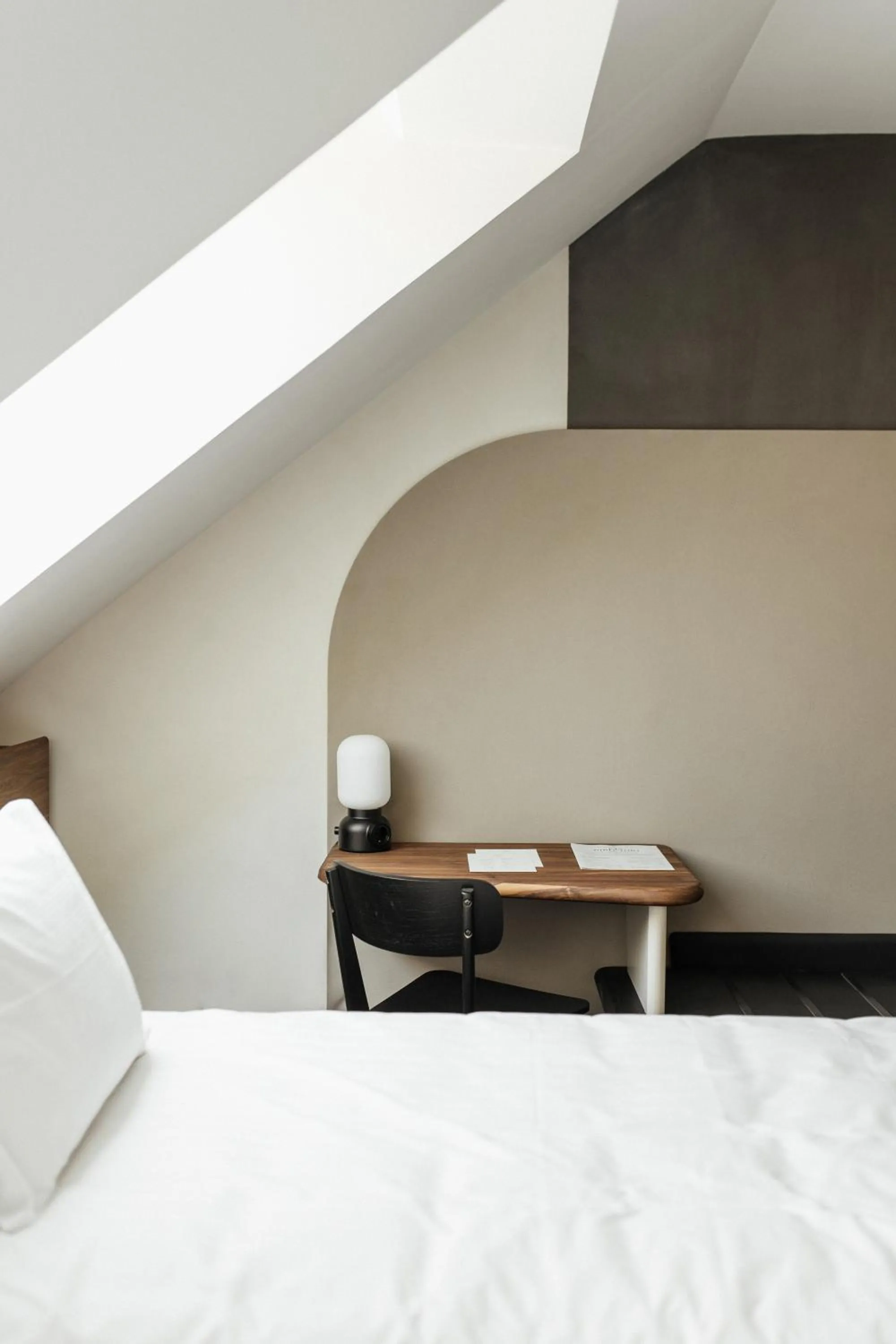 hair dresser, Bed in Hotel GIN Budapest