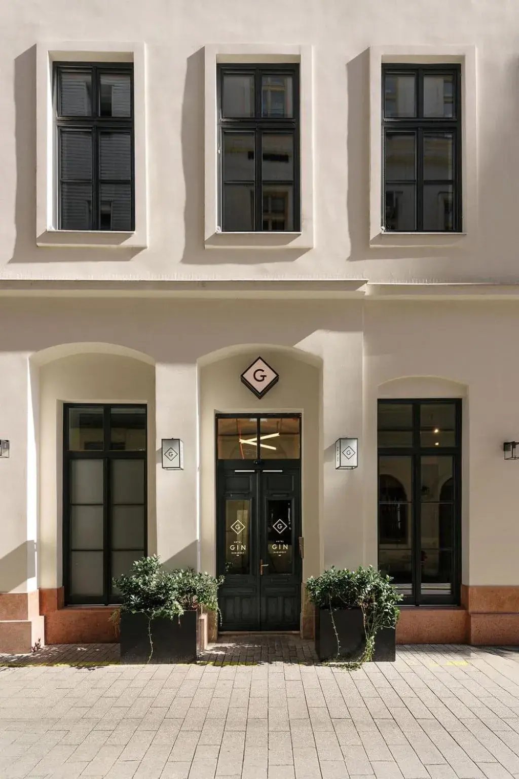 Facade/entrance in Hotel GIN Budapest Facade/entrance in Hotel GIN Budapest