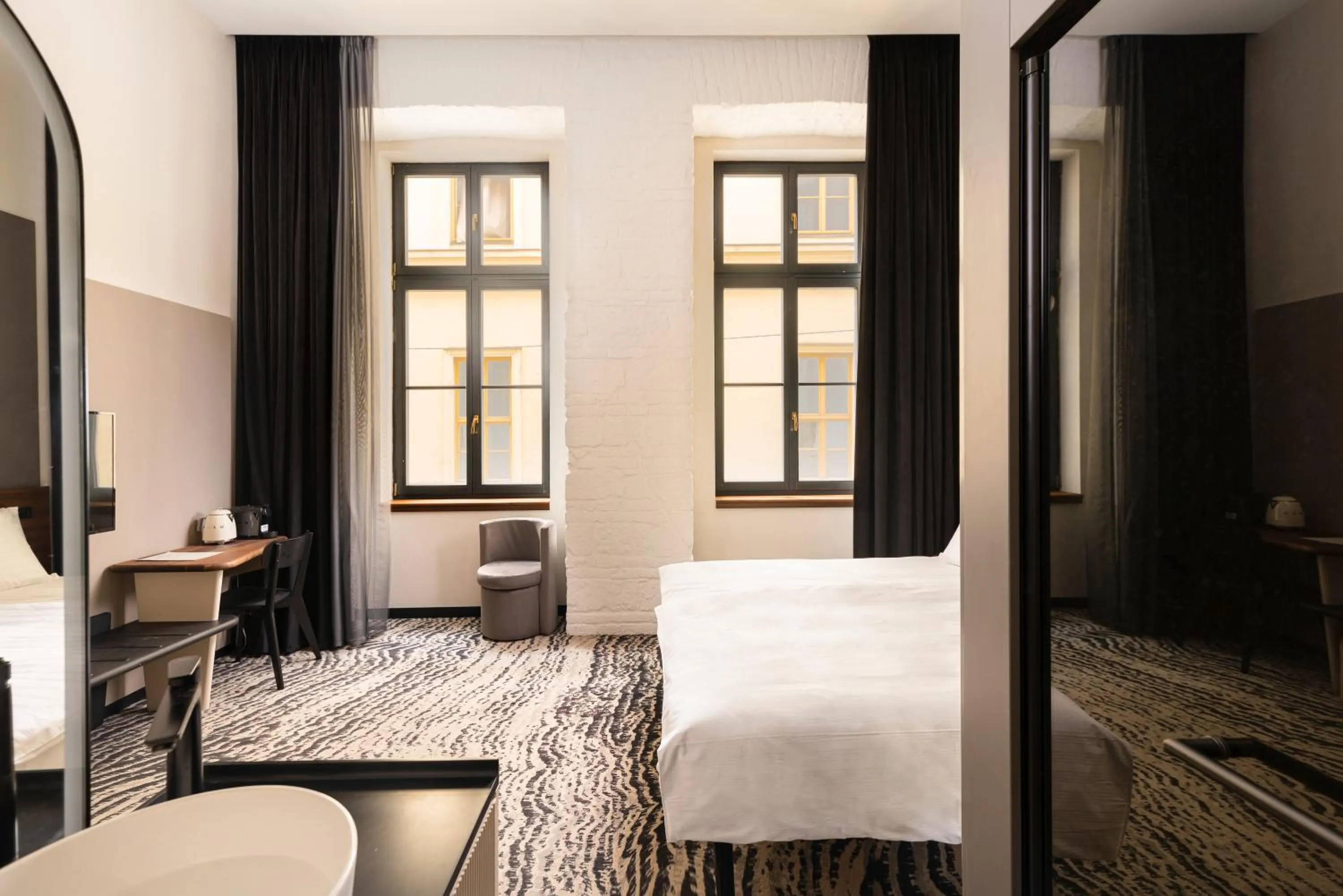 Photo of the whole room, Bed in Hotel GIN Budapest