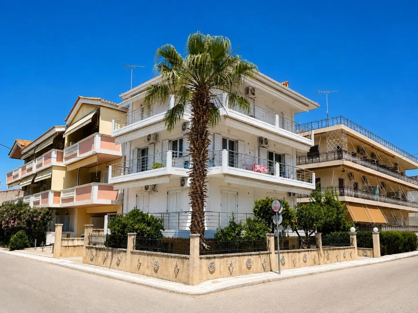 Pearl of Paralia Akrata Pearl of Paralia Akrata
