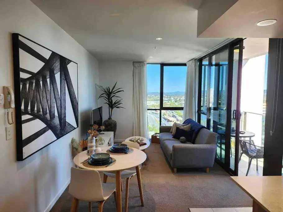 Broadbeach Business or Leisure Broadbeach Business or Leisure