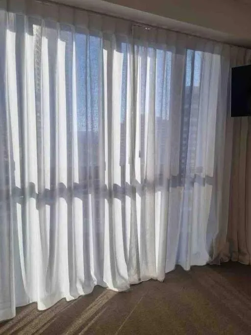TV and multimedia in Broadbeach Business or Leisure