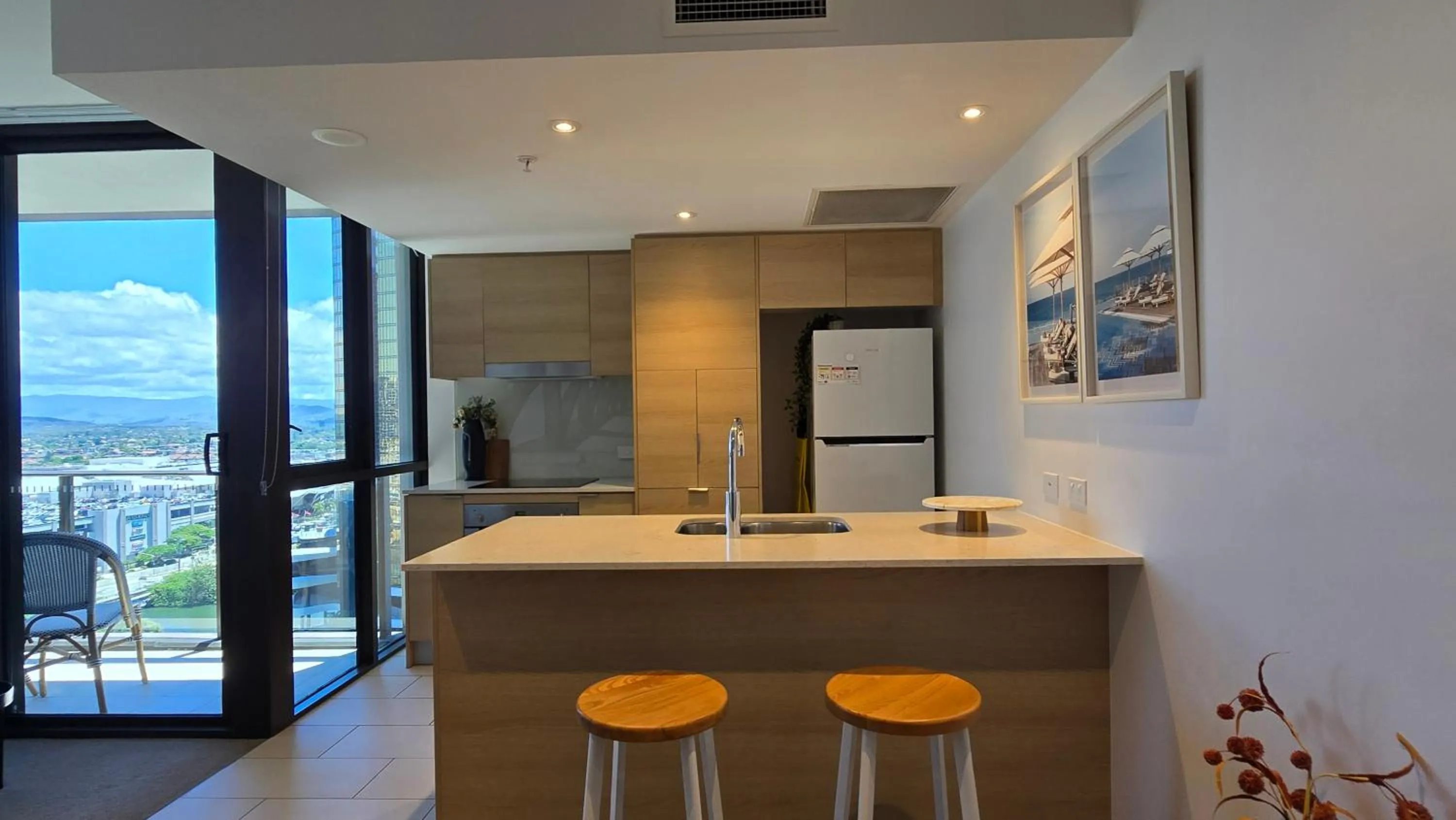 Kitchen or kitchenette in Broadbeach Business or Leisure