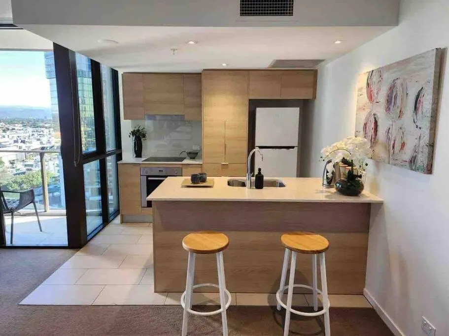 Kitchen or kitchenette in Broadbeach Business or Leisure