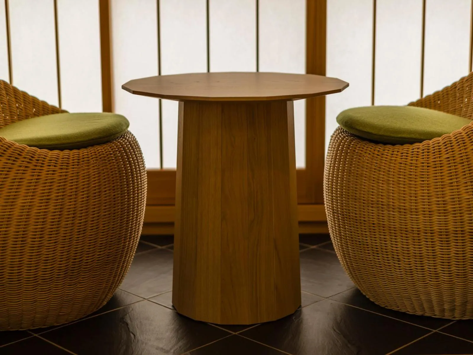 Living room in Izu Atagawa Onsen Miharuya