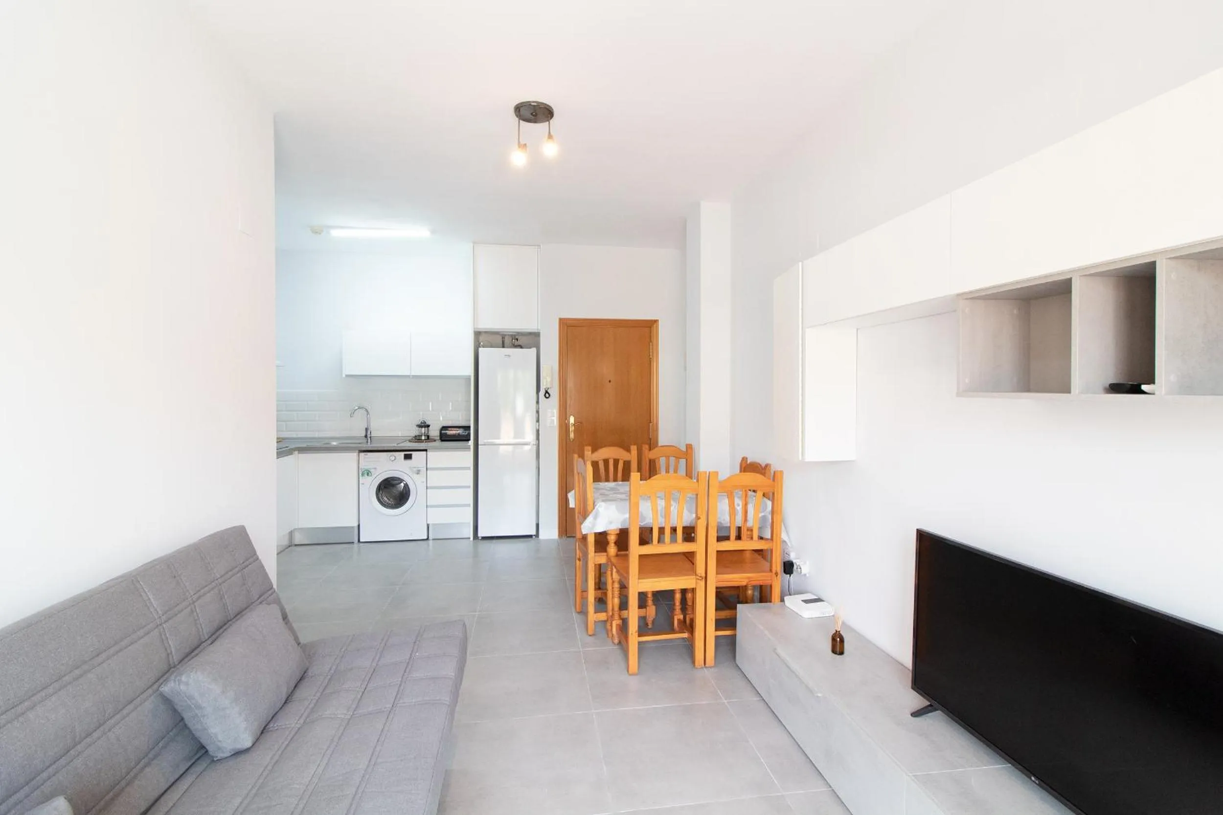 Global Vacacional, Apartamento con gran terraza en la playa de Canet