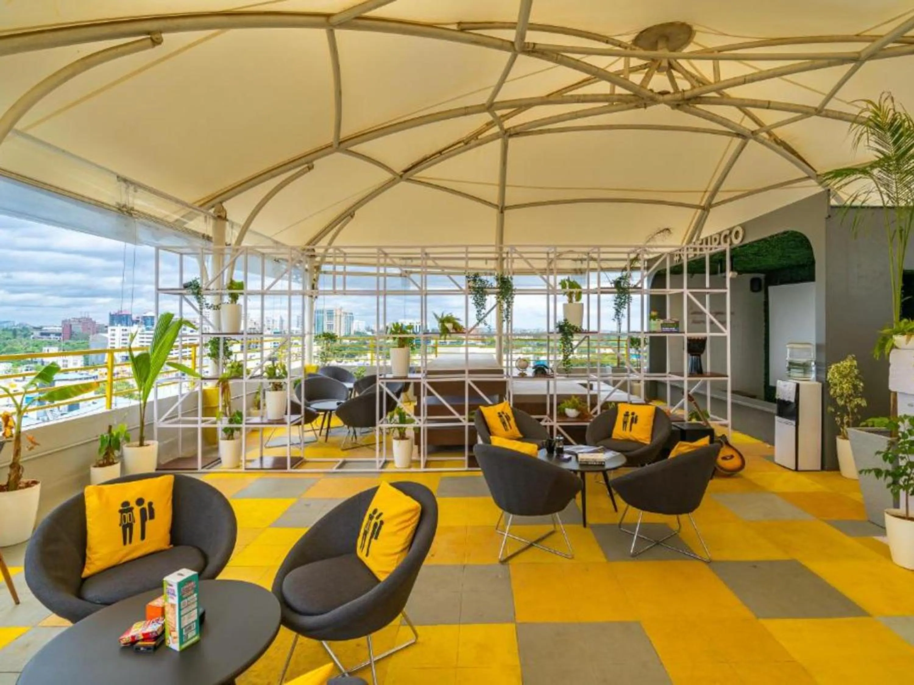 Living room in The Hosteller Bangalore, Brigade Road