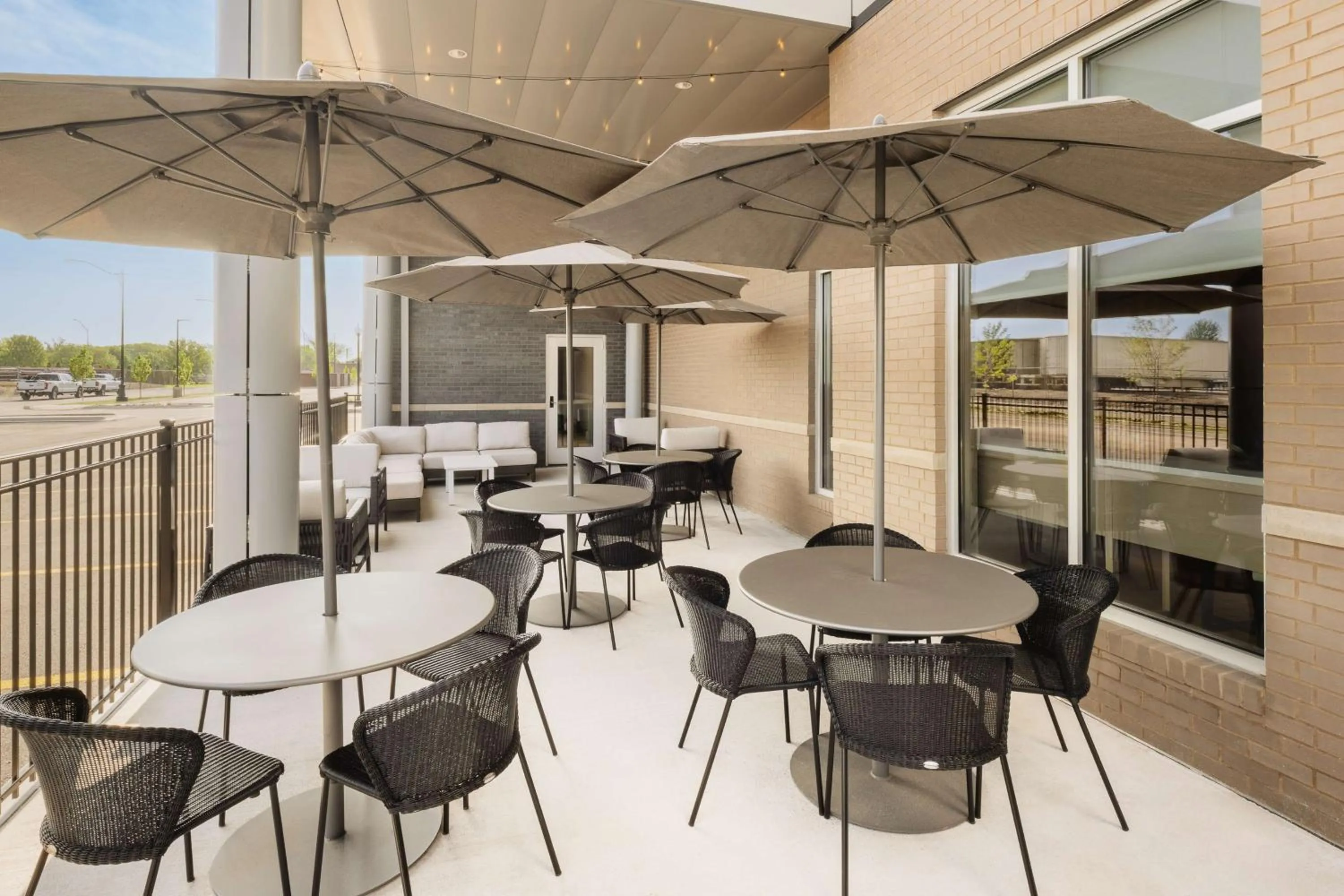 Patio in Hyatt Place Munster