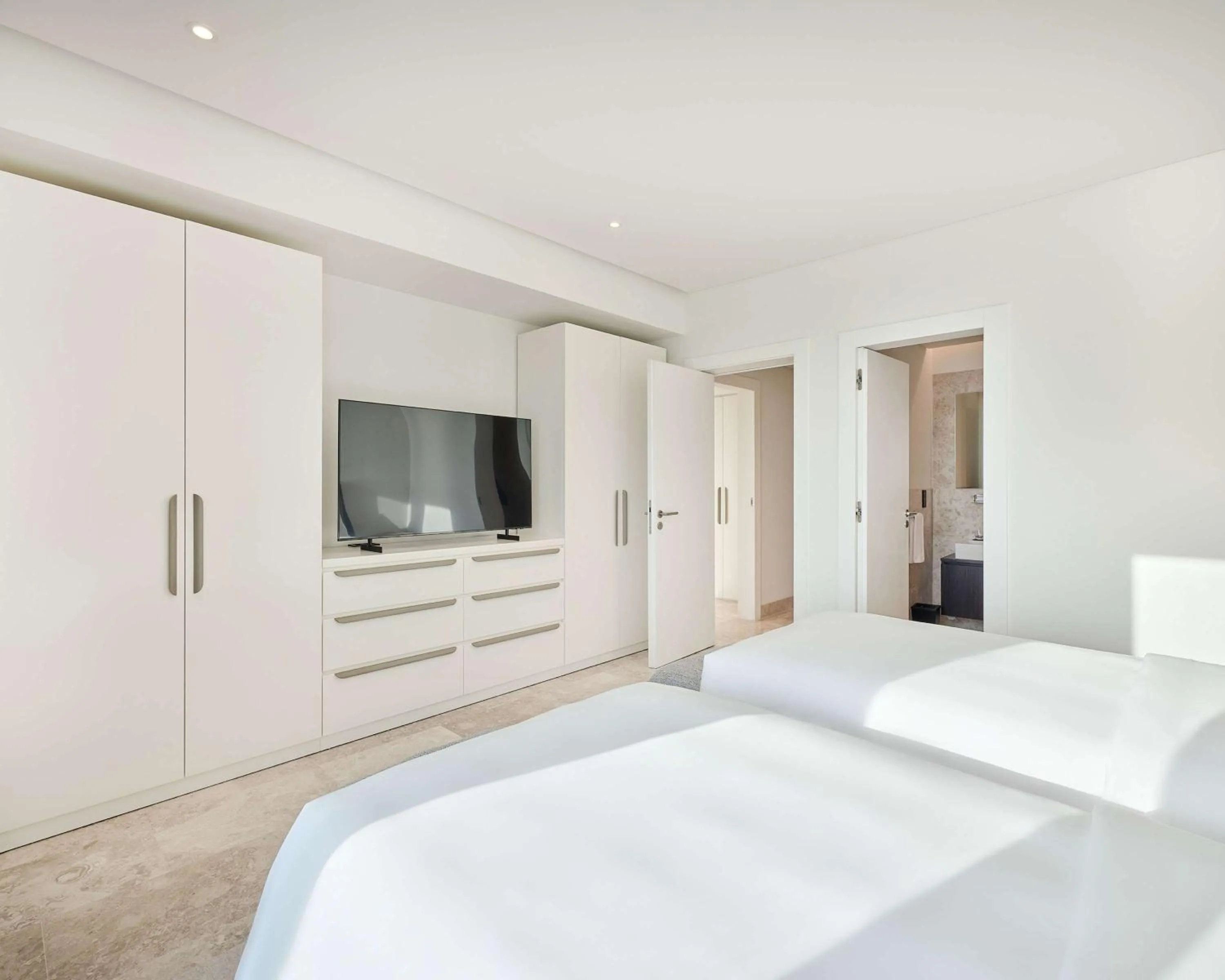 Photo of the whole room, Bed in Grand Hyatt Kuwait Residences