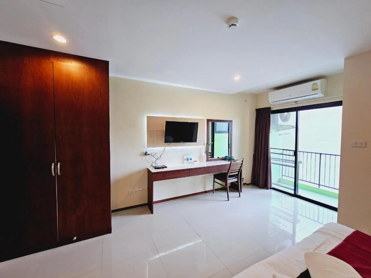 TV and multimedia, Bed in STAYHERE@AIRPORT SERVICE APARTMENT