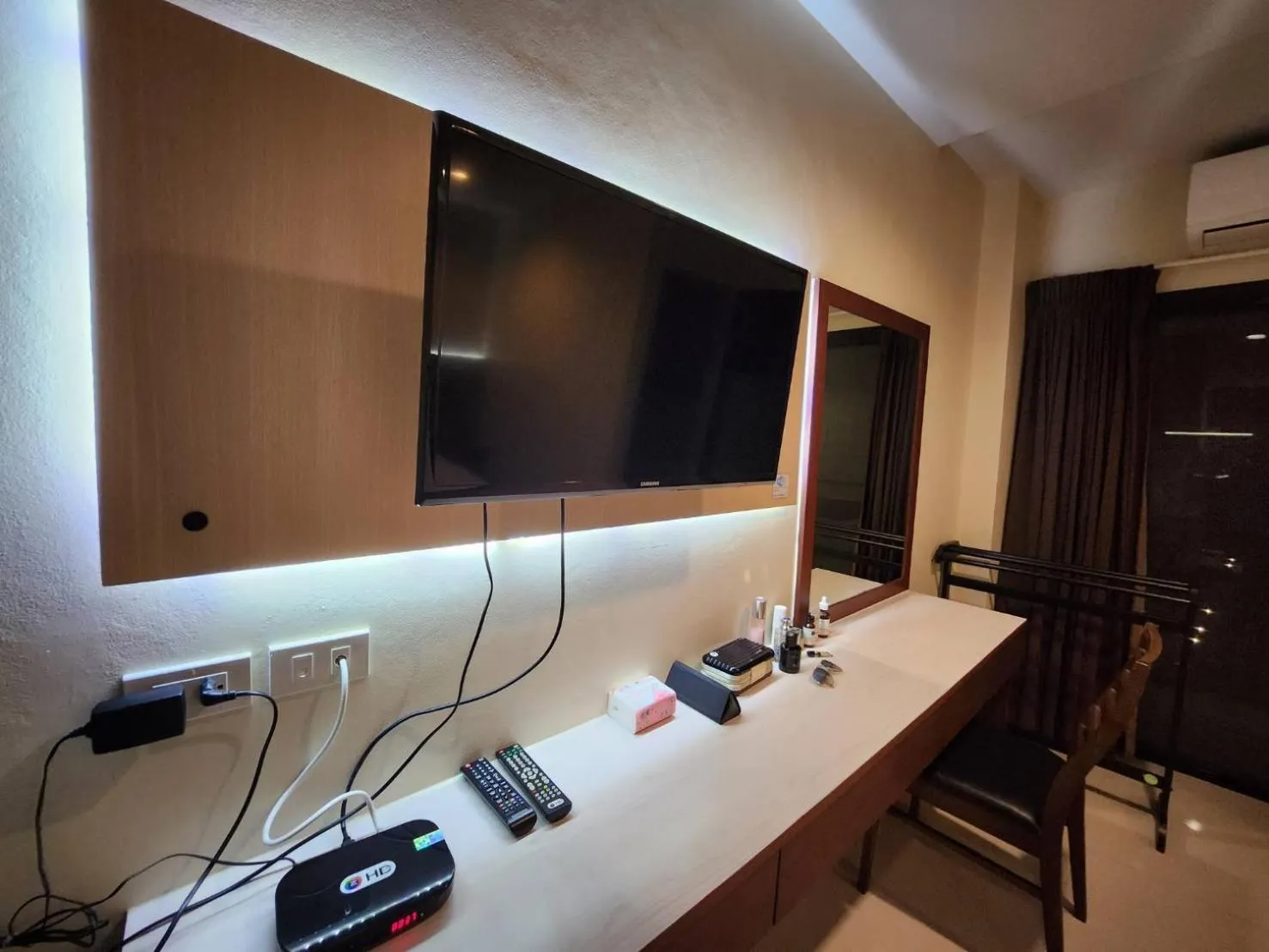 TV and multimedia in STAYHERE@AIRPORT SERVICE APARTMENT