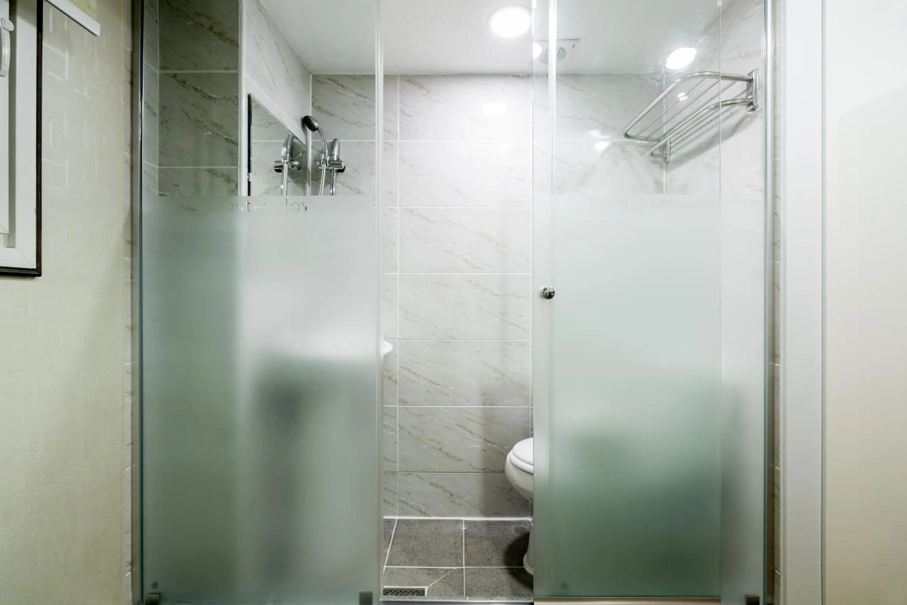 Bathroom in Chloe Hostel