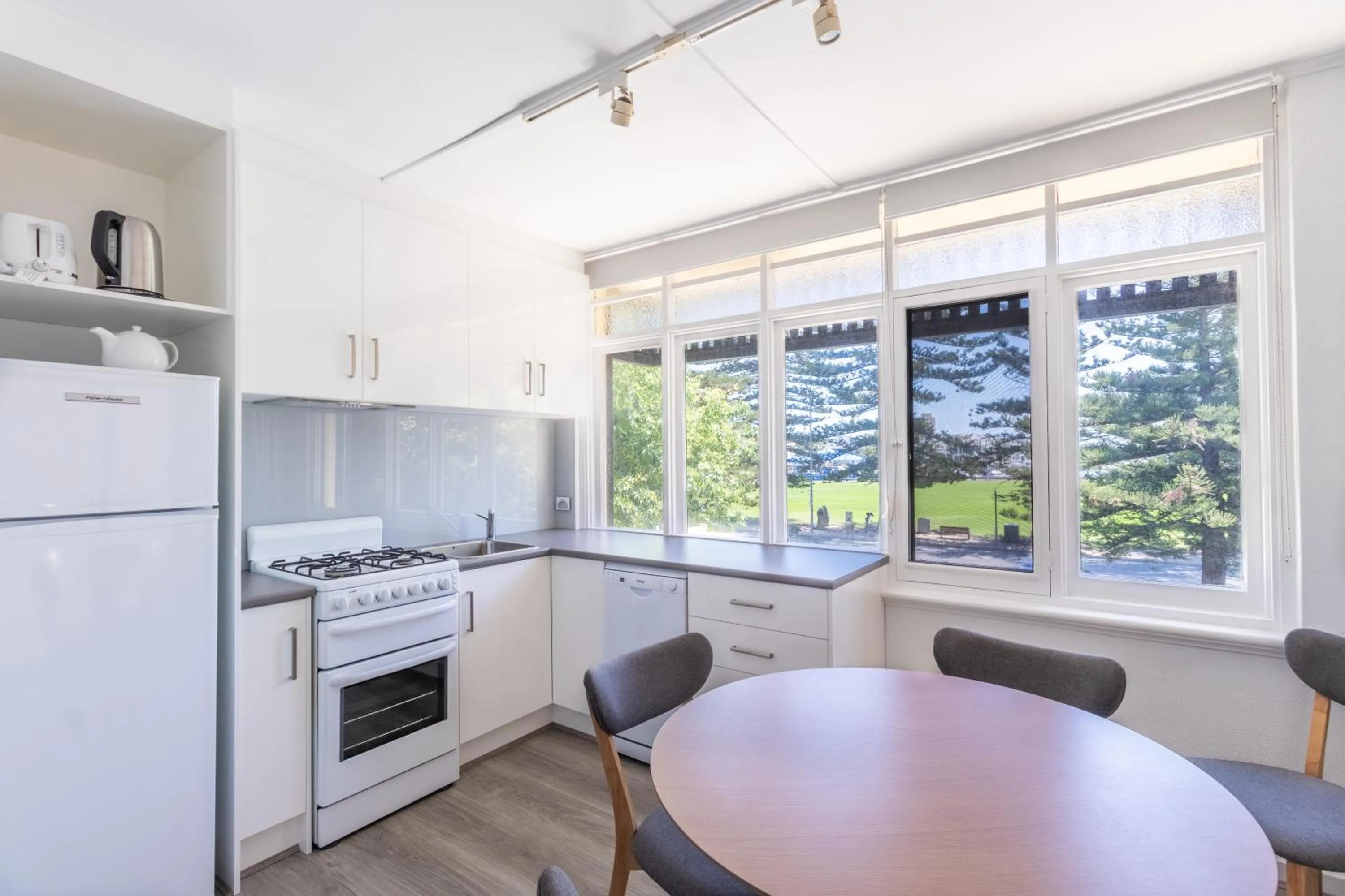 Kitchen or kitchenette in Bayview Apartments Glenelg