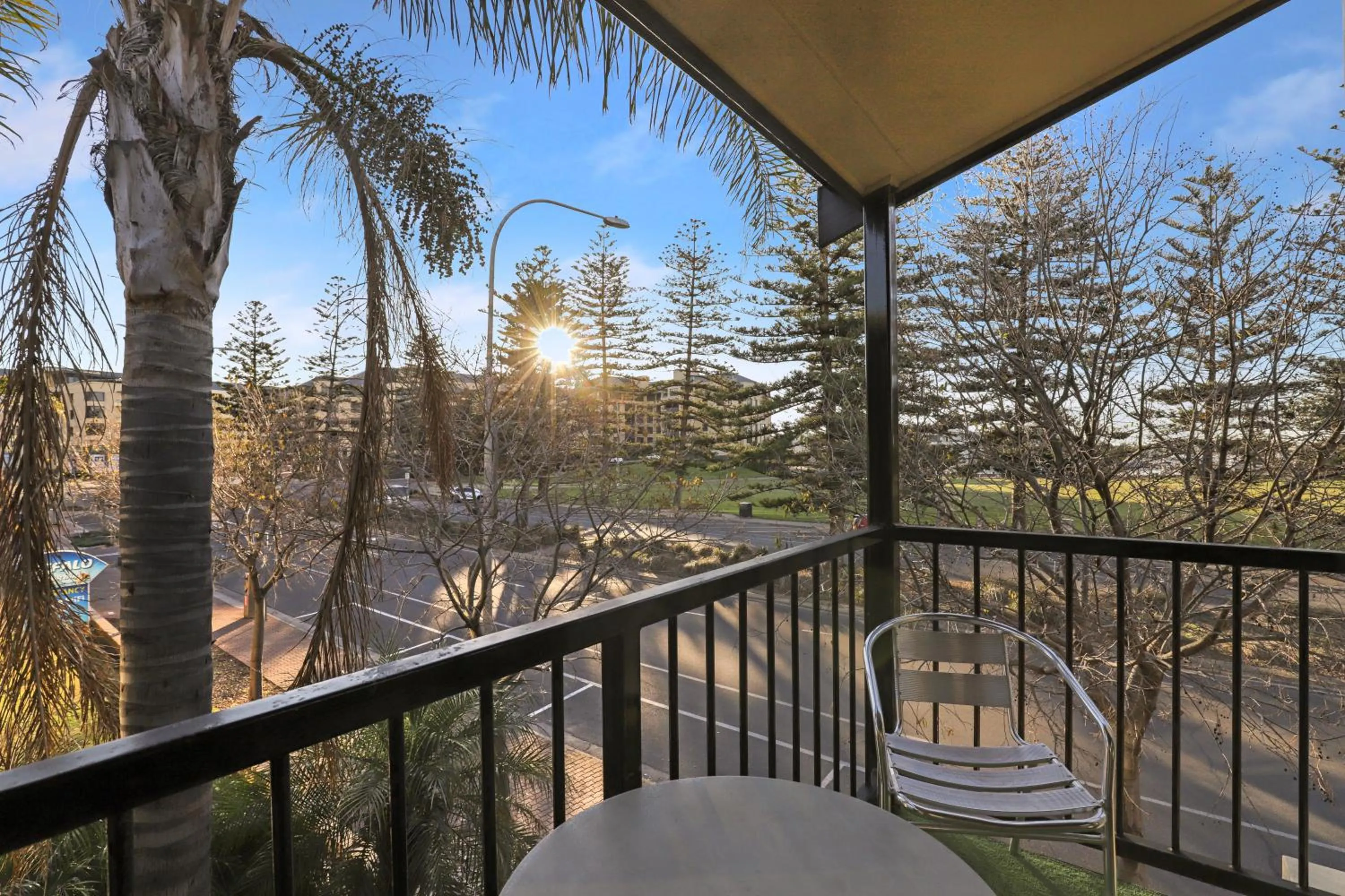 Bayview Apartments Glenelg