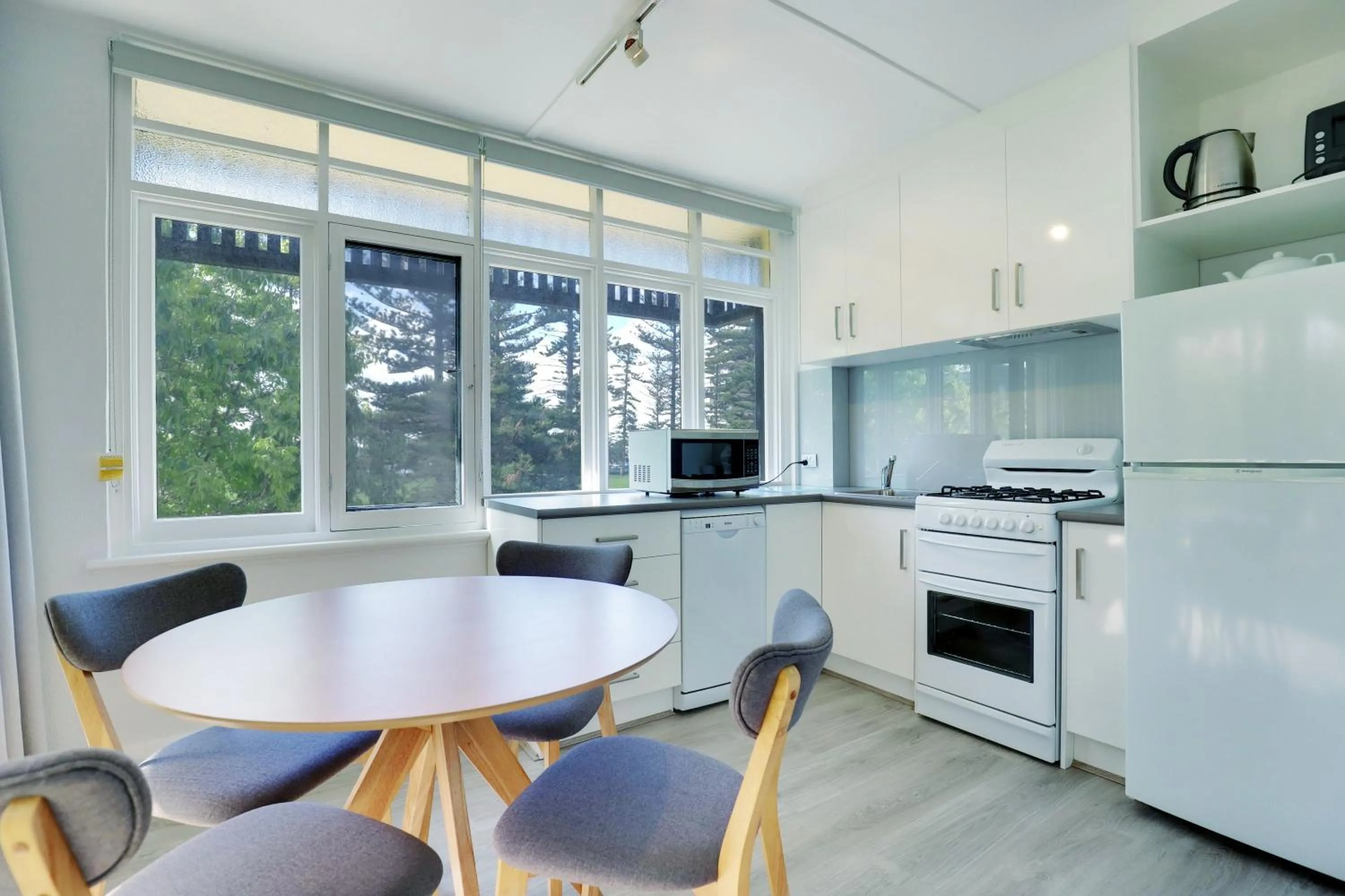 Kitchen or kitchenette in Bayview Apartments Glenelg