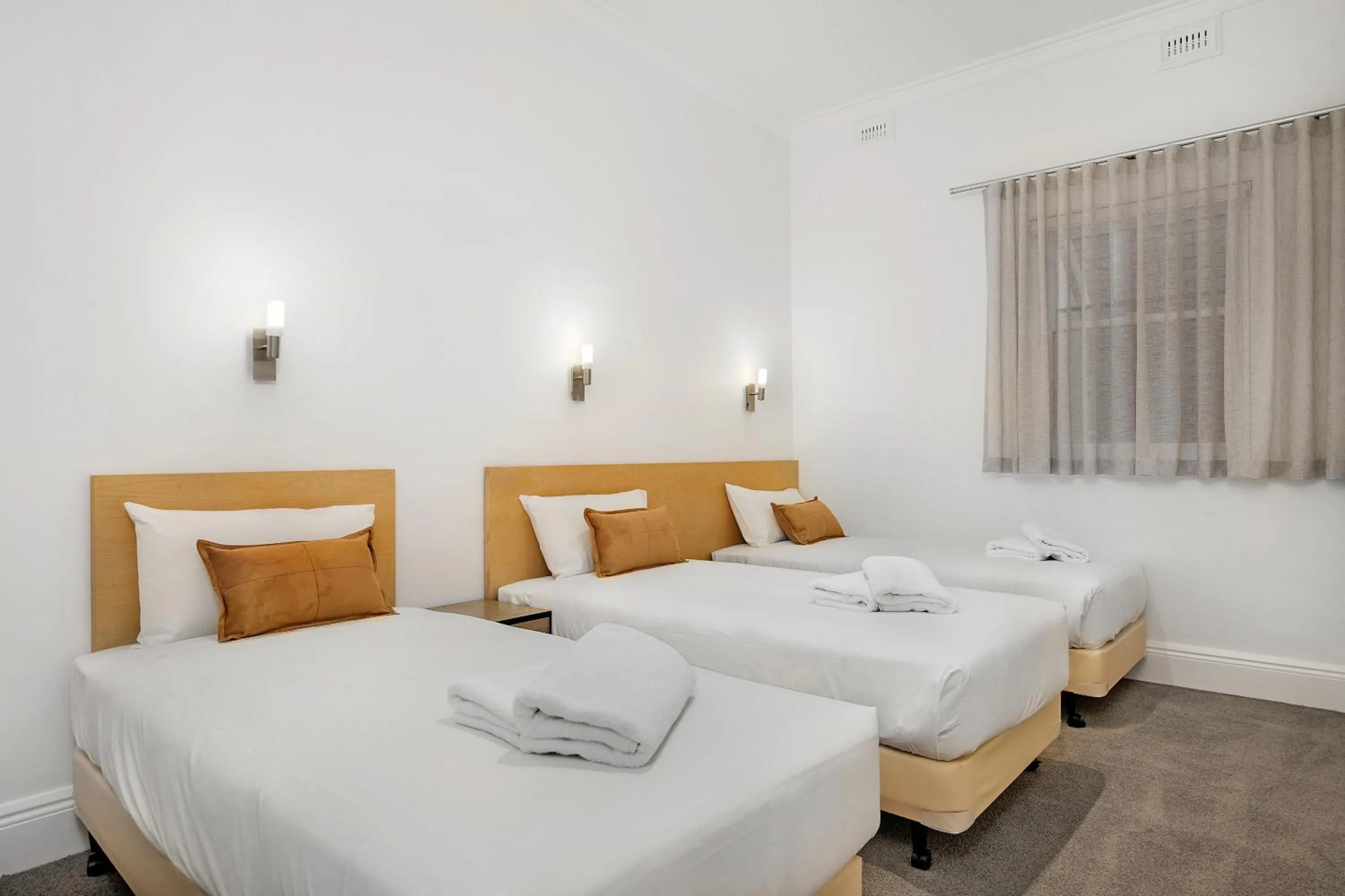 Bed in Bayview Apartments Glenelg