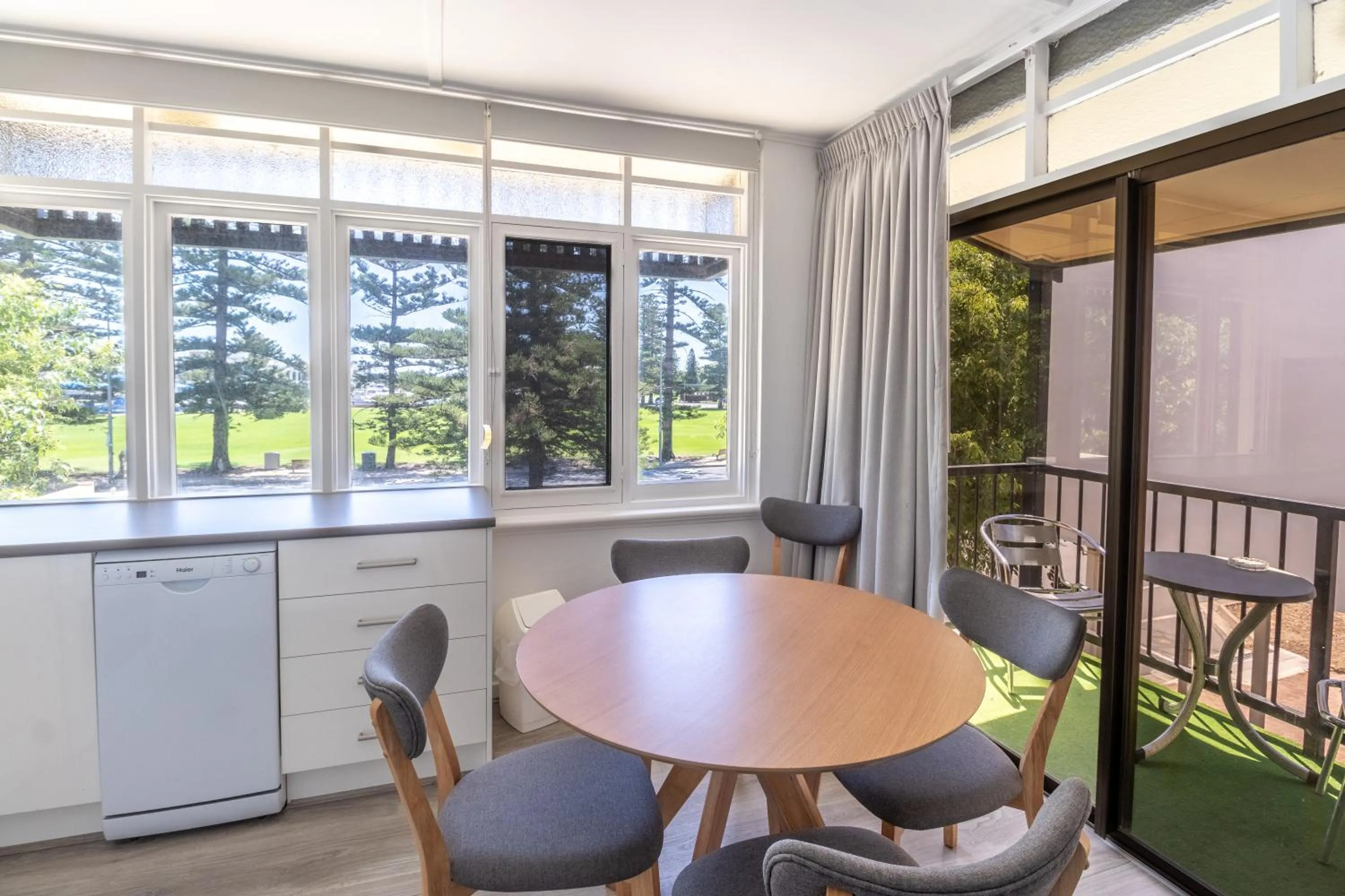 Bayview Apartments Glenelg