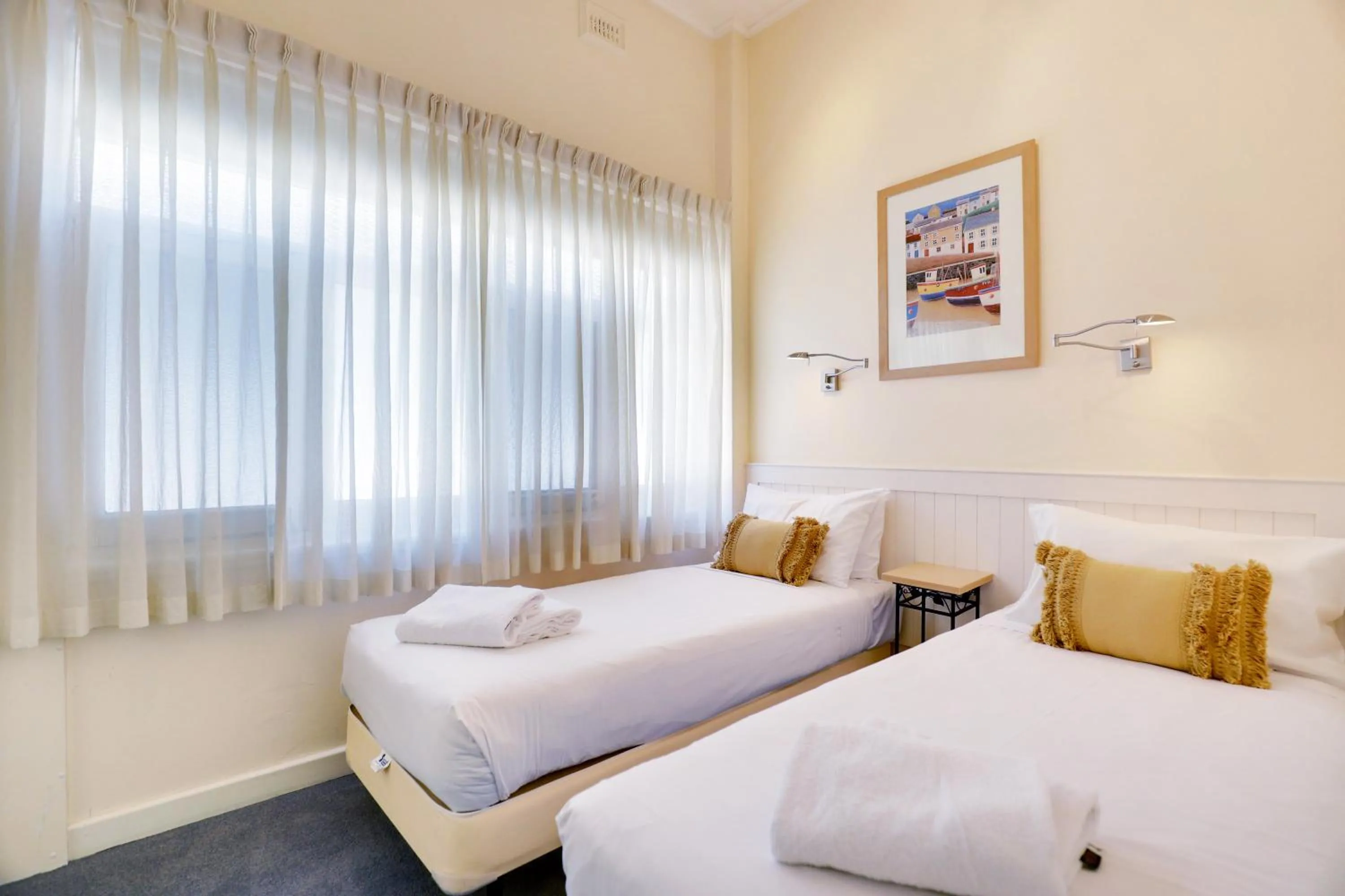 Bed in Bayview Apartments Glenelg