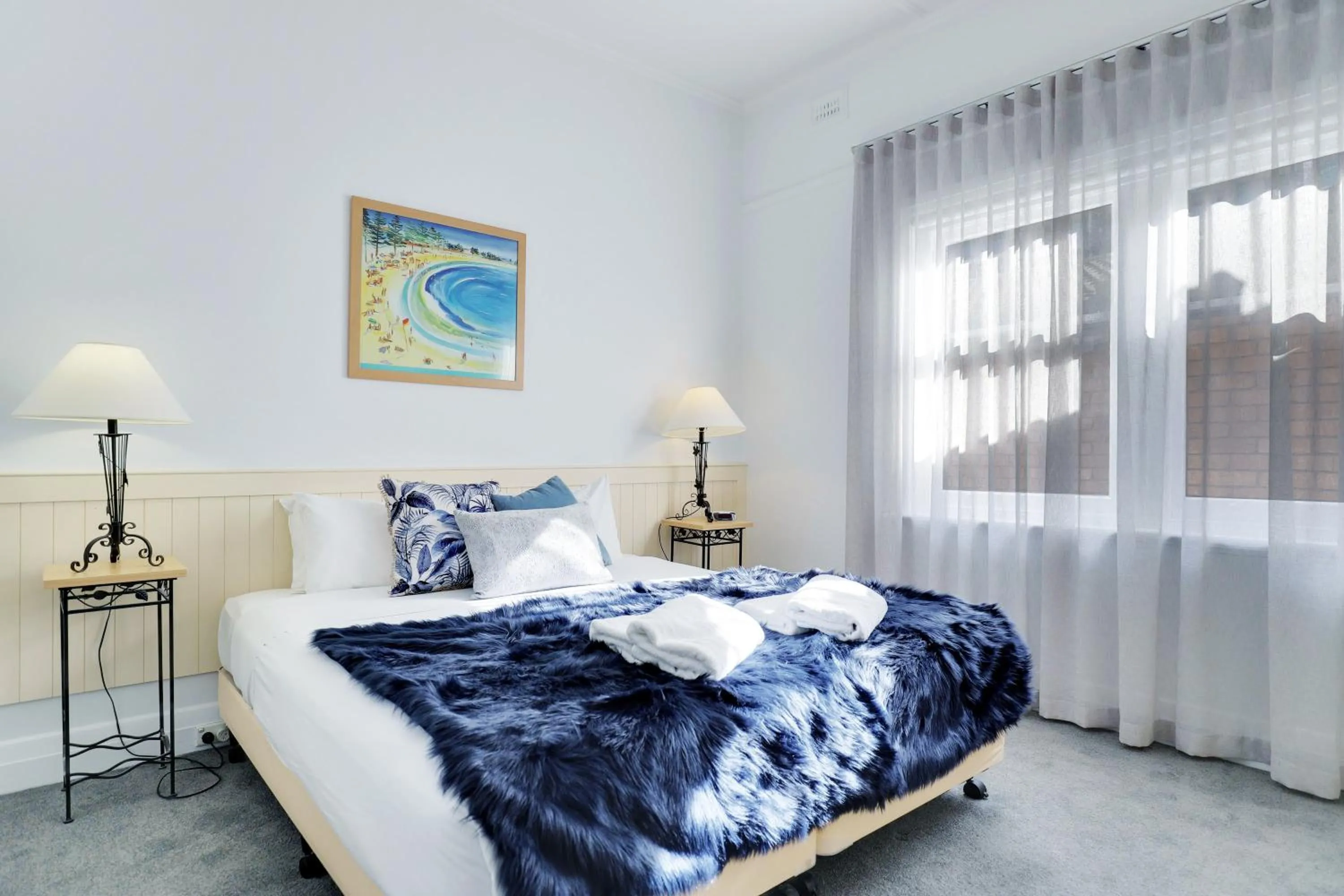 Bed in Bayview Apartments Glenelg