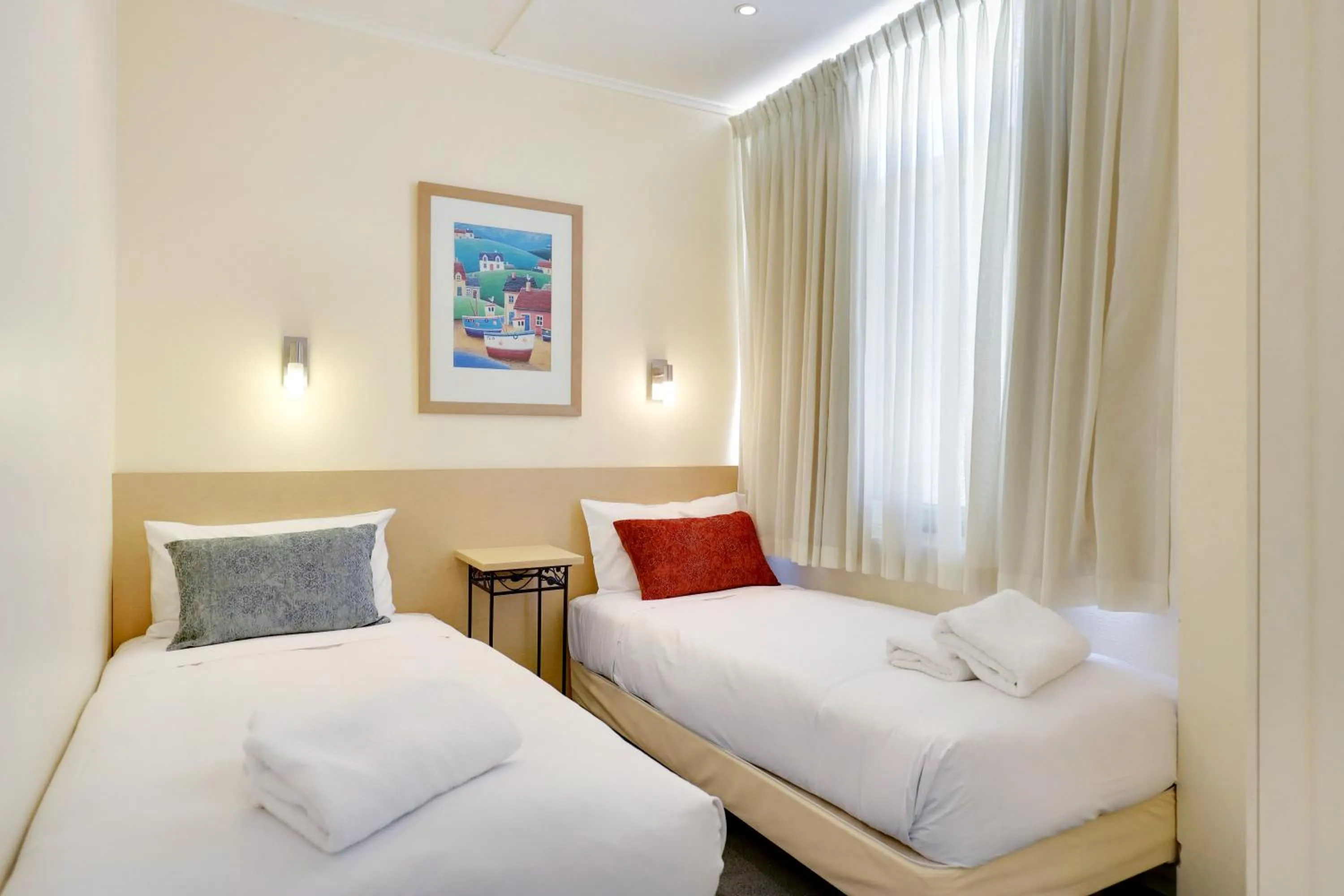 Bed in Bayview Apartments Glenelg