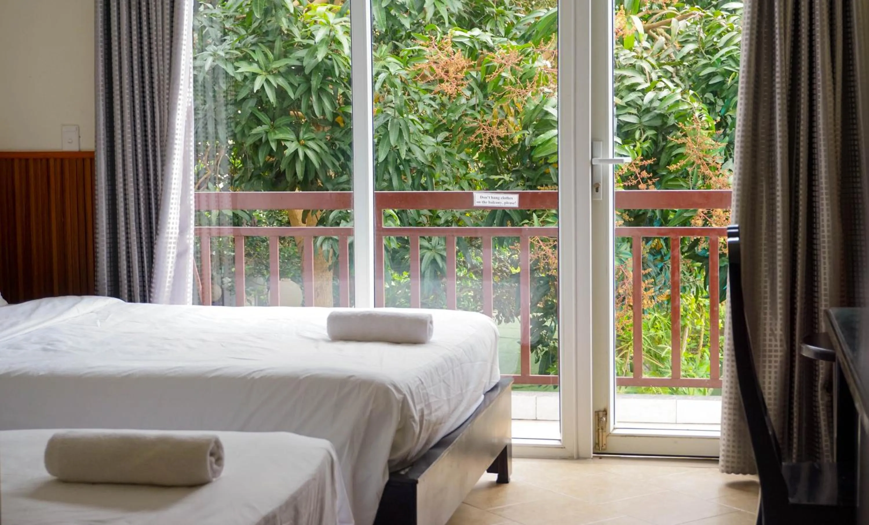 Property building, Bed in Paradise Hotel Hoi An