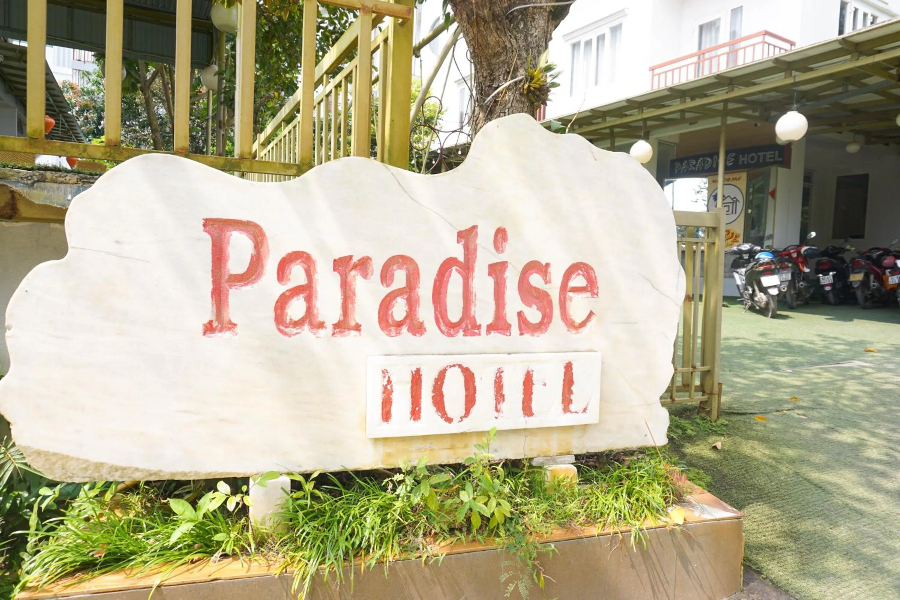 Property building in Paradise Hotel Hoi An