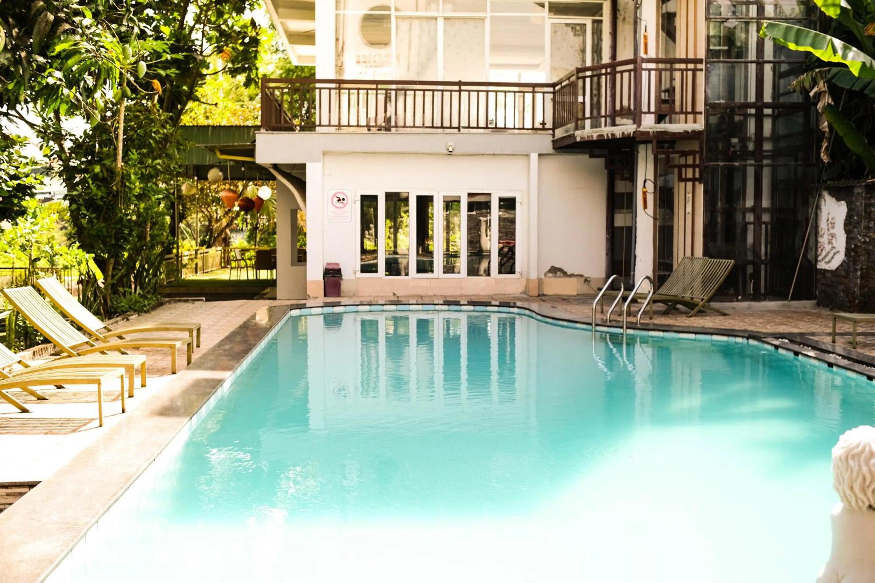 Swimming pool in Paradise Hotel Hoi An