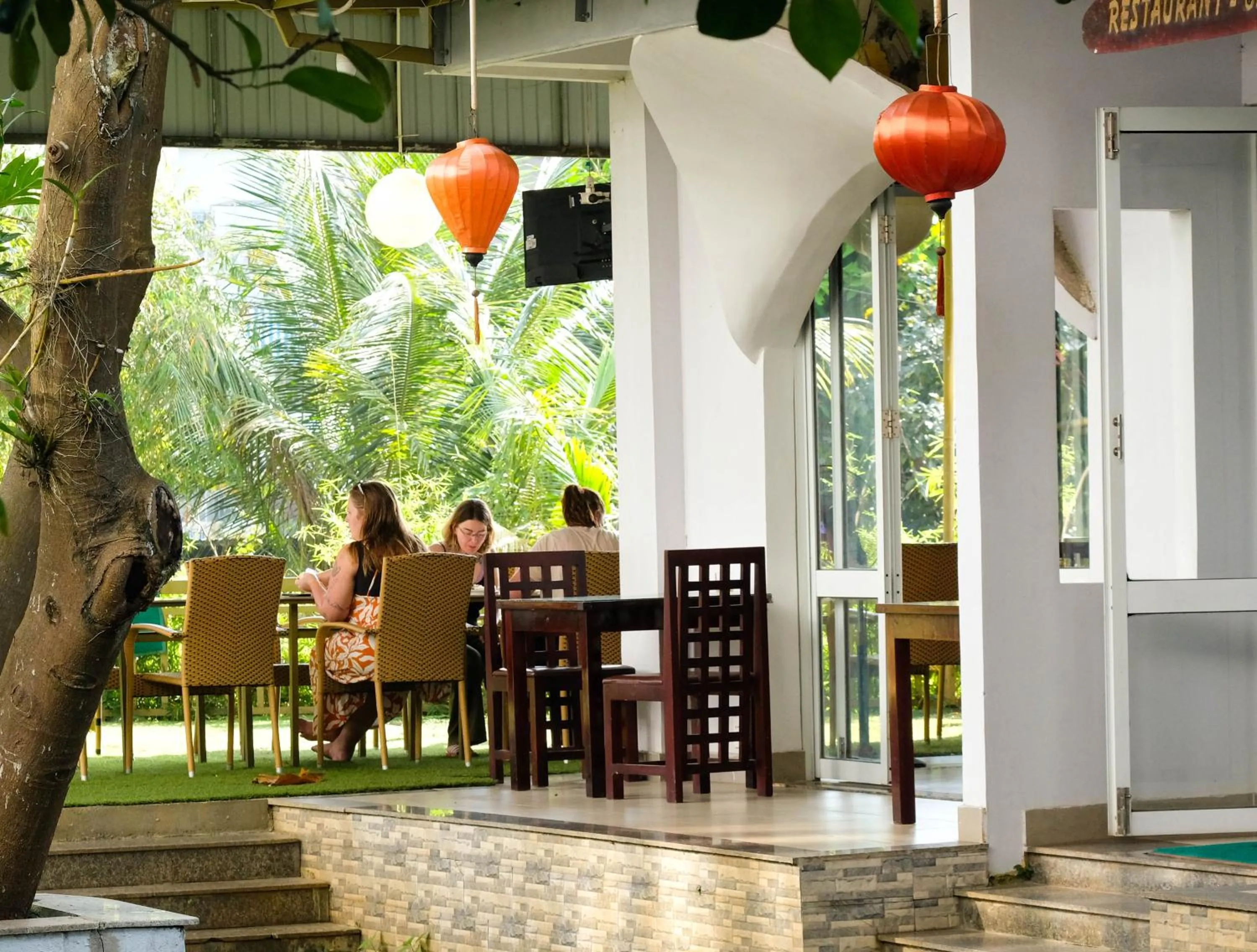 Property building in Paradise Hotel Hoi An