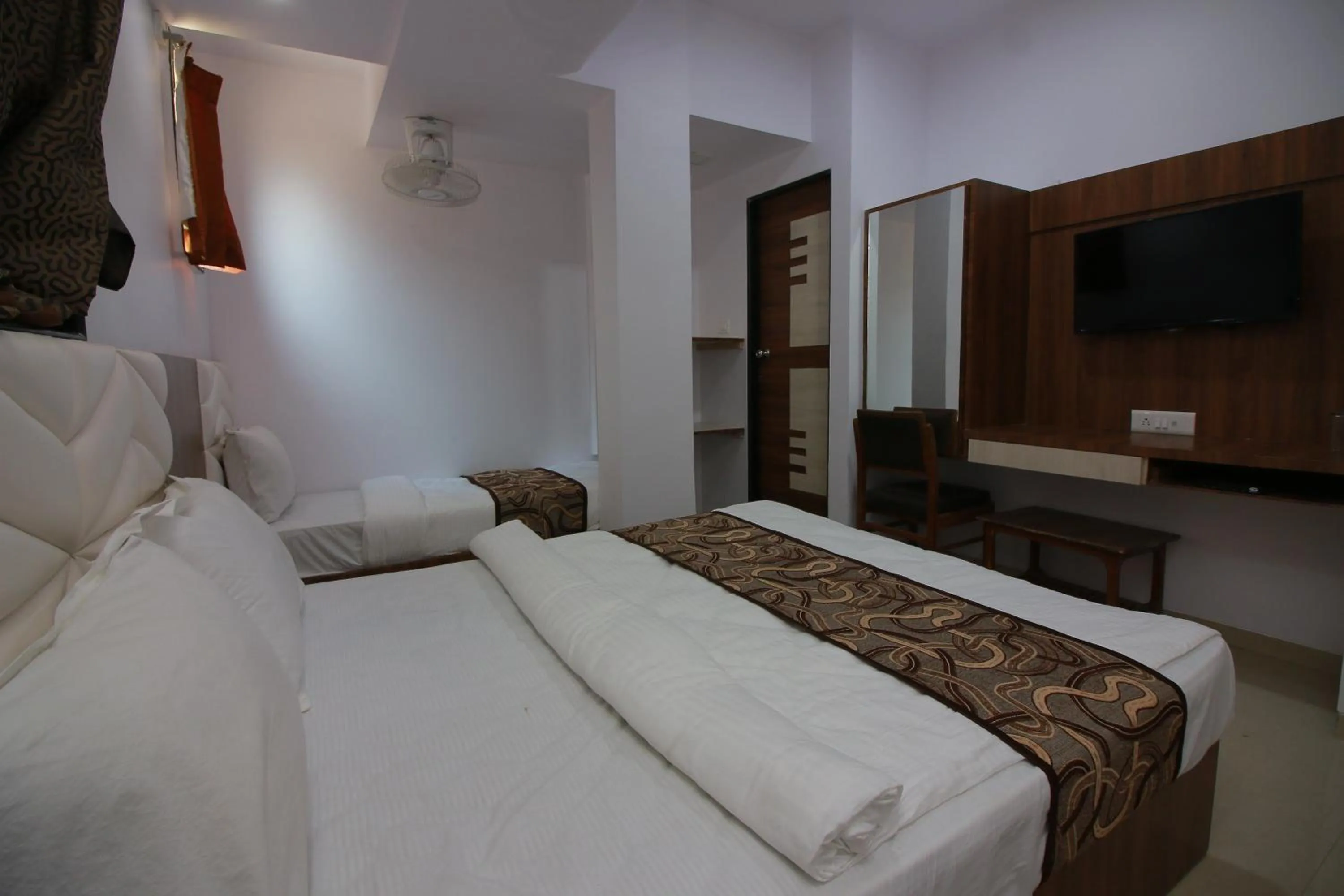 Photo of the whole room, Bed in Hotel Apex