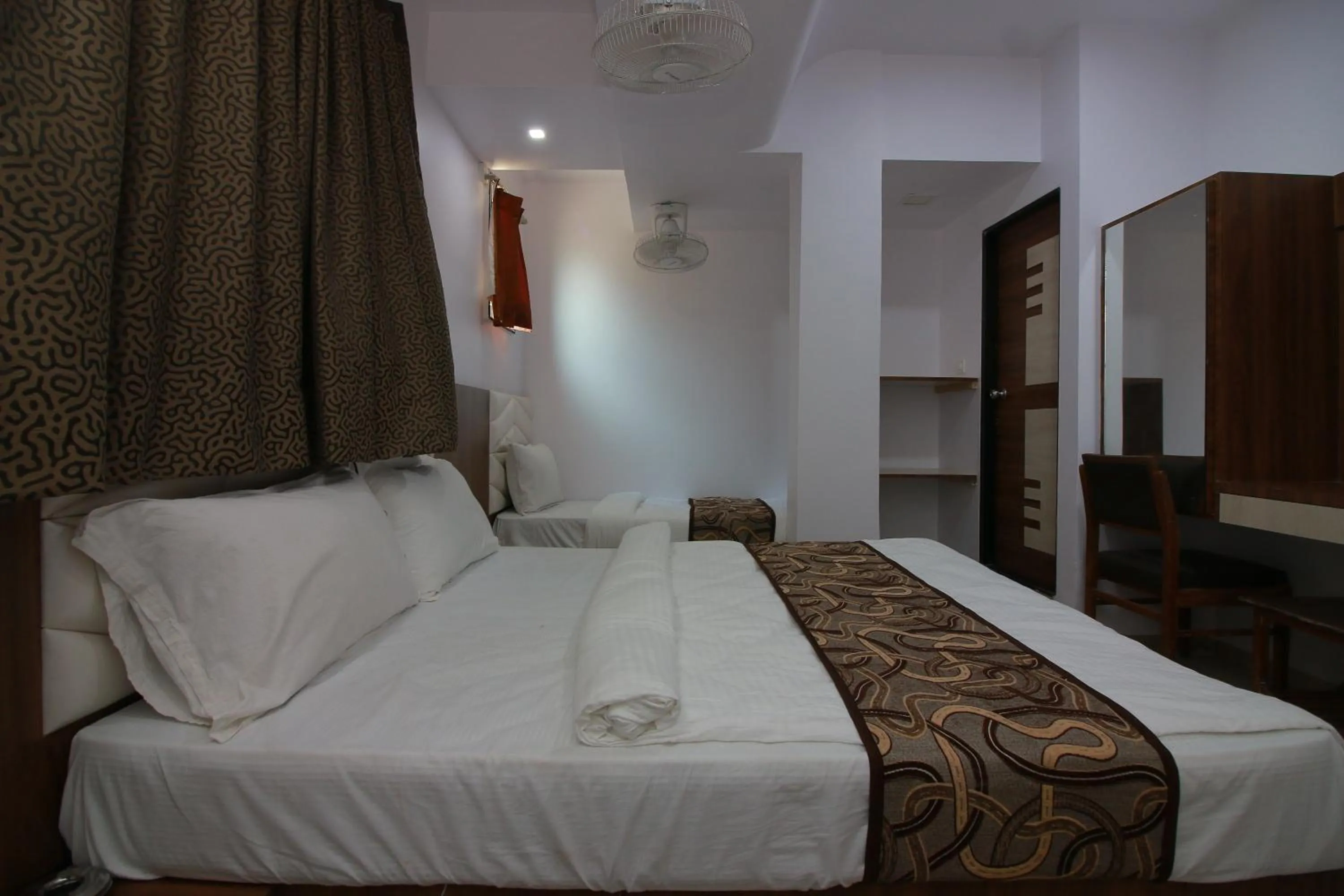 Photo of the whole room, Bed in Hotel Apex