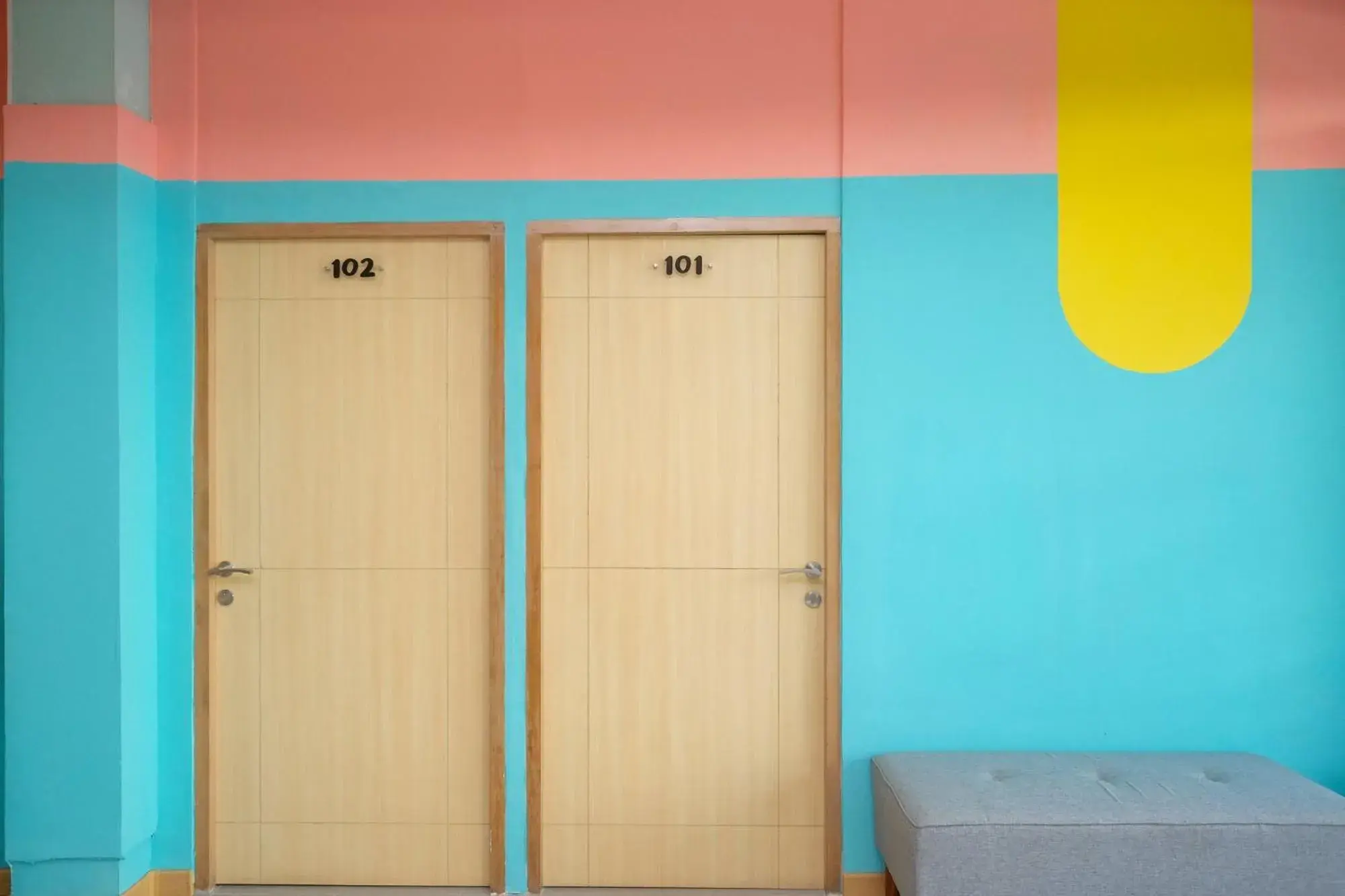 Property building in Sans Hotel City Inn Solo by RedDoorz Property building in Sans Hotel City Inn Solo by RedDoorz