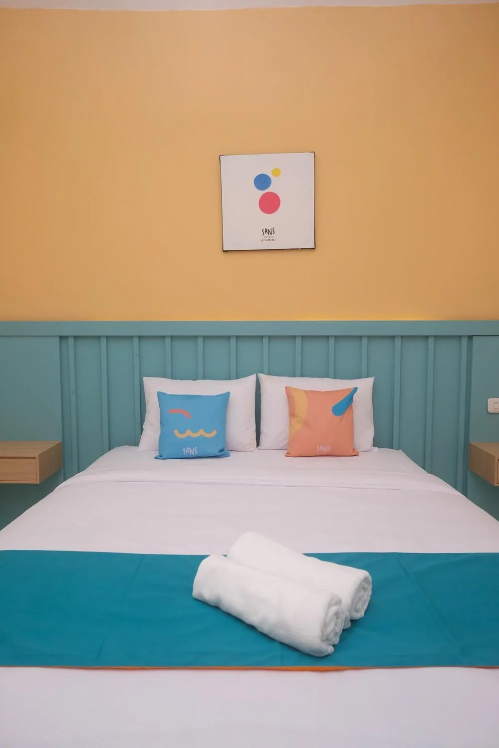 Bed in Sans Hotel City Inn Solo by RedDoorz