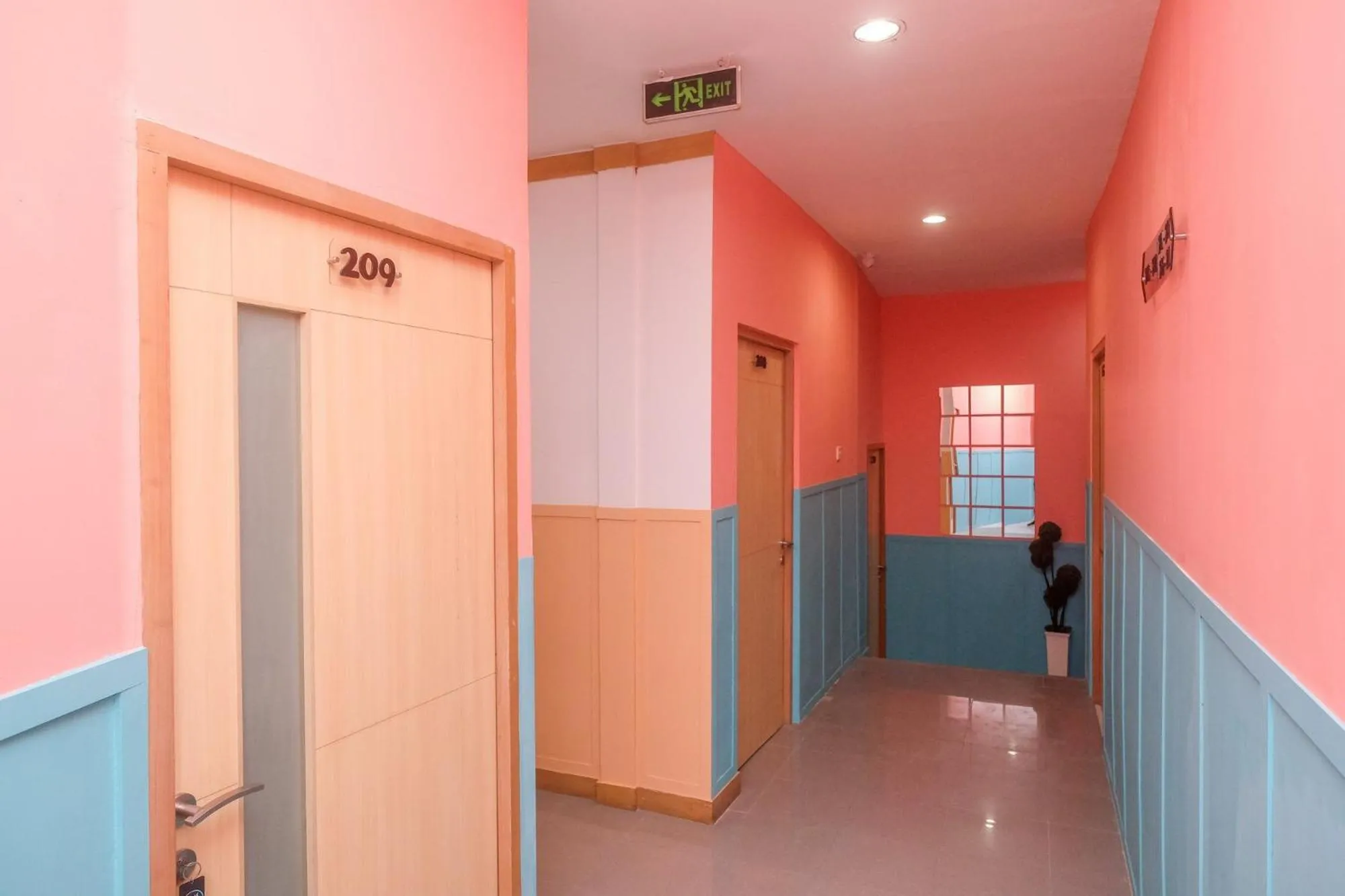 Property building in Sans Hotel City Inn Solo by RedDoorz