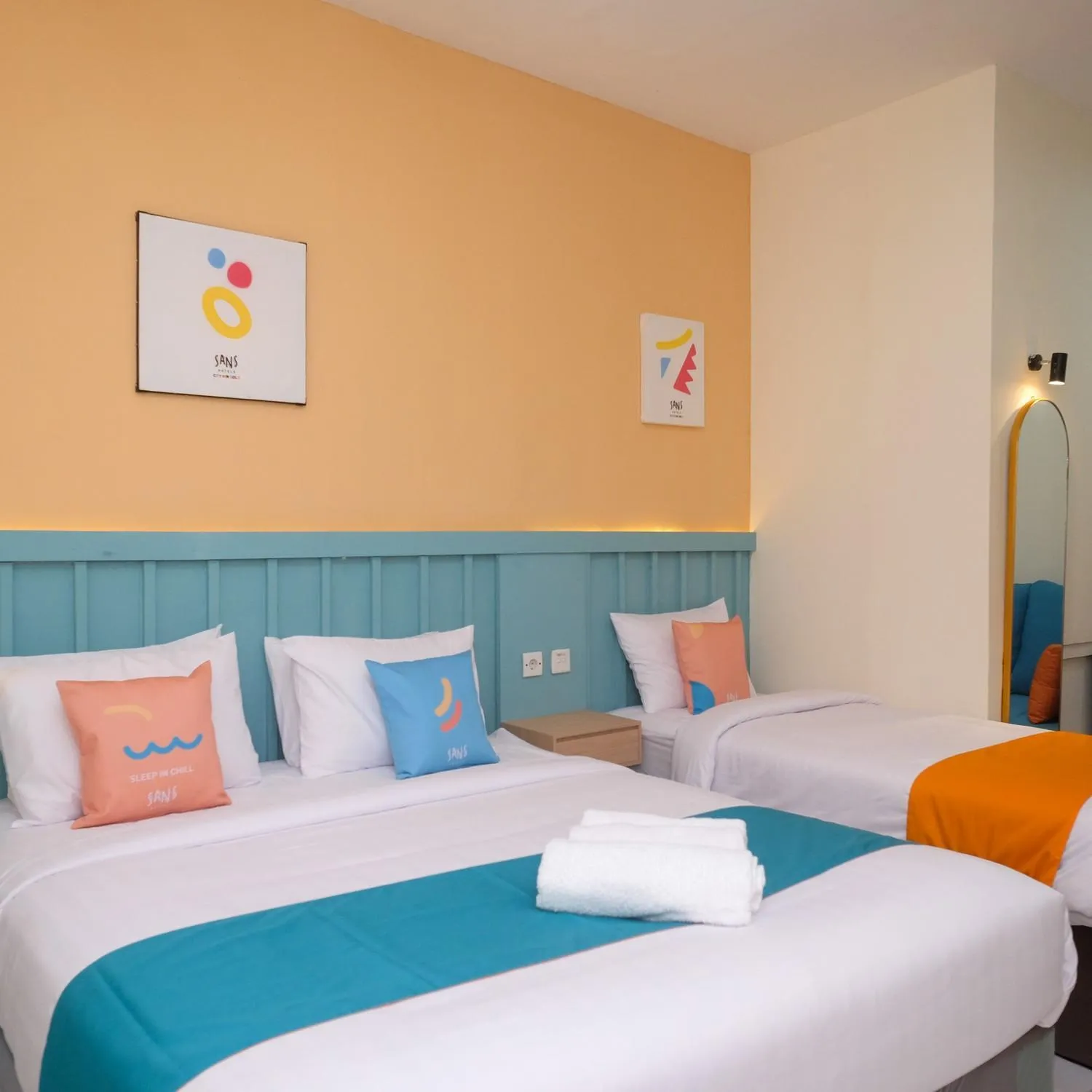 Bed in Sans Hotel City Inn Solo by RedDoorz