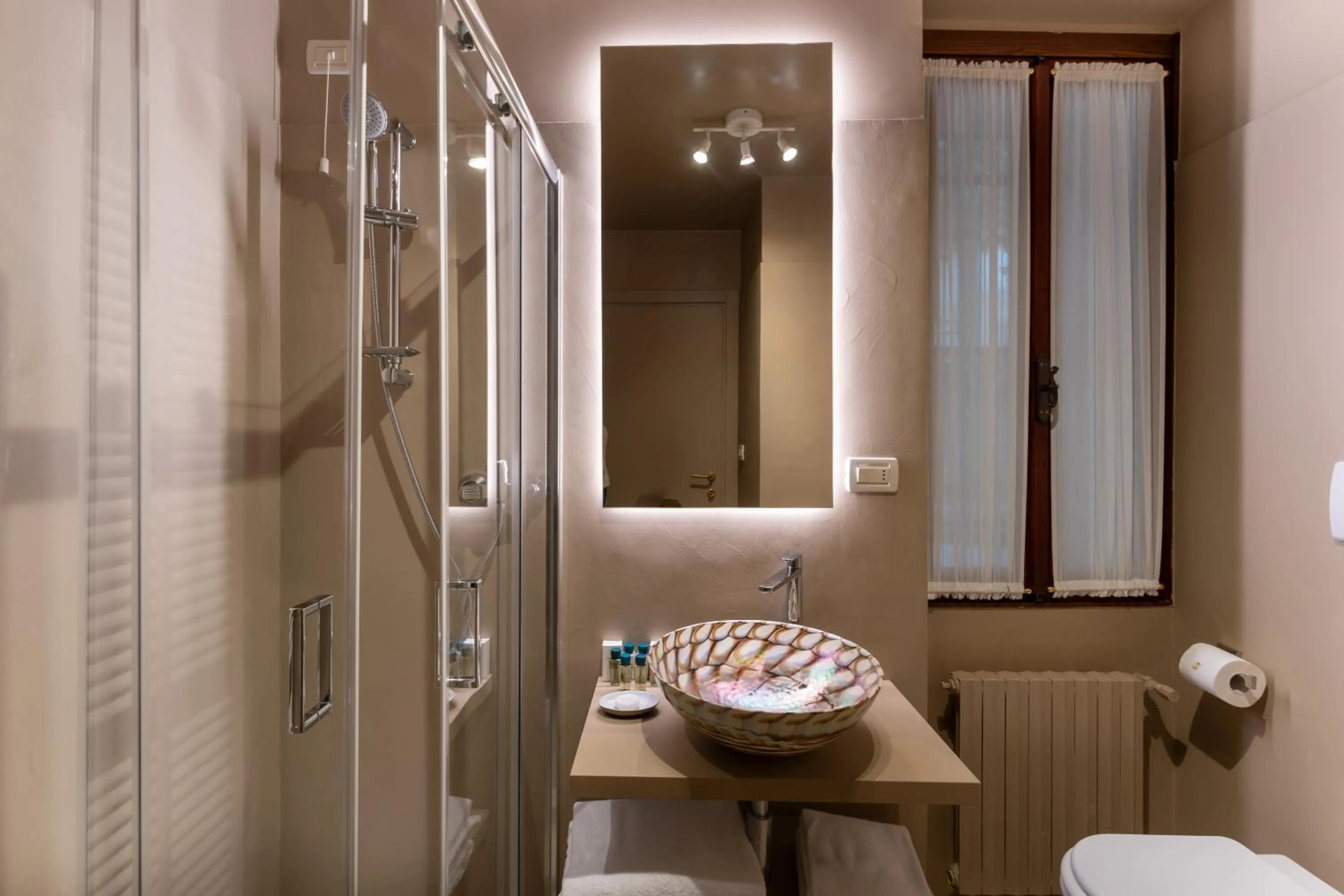 Bathroom in San Vio Palace Luxury Apartments