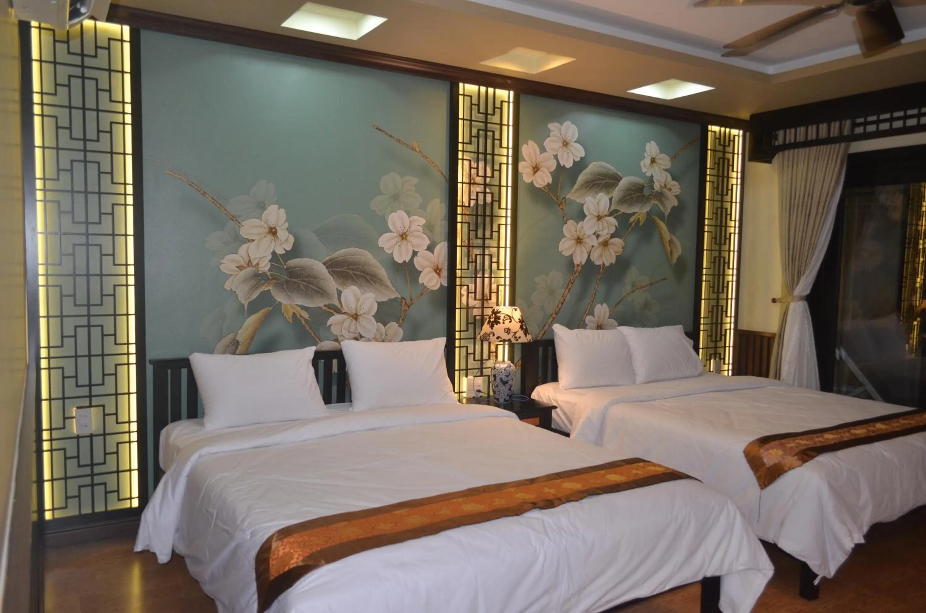 Bed in Rang Garden Beach Side