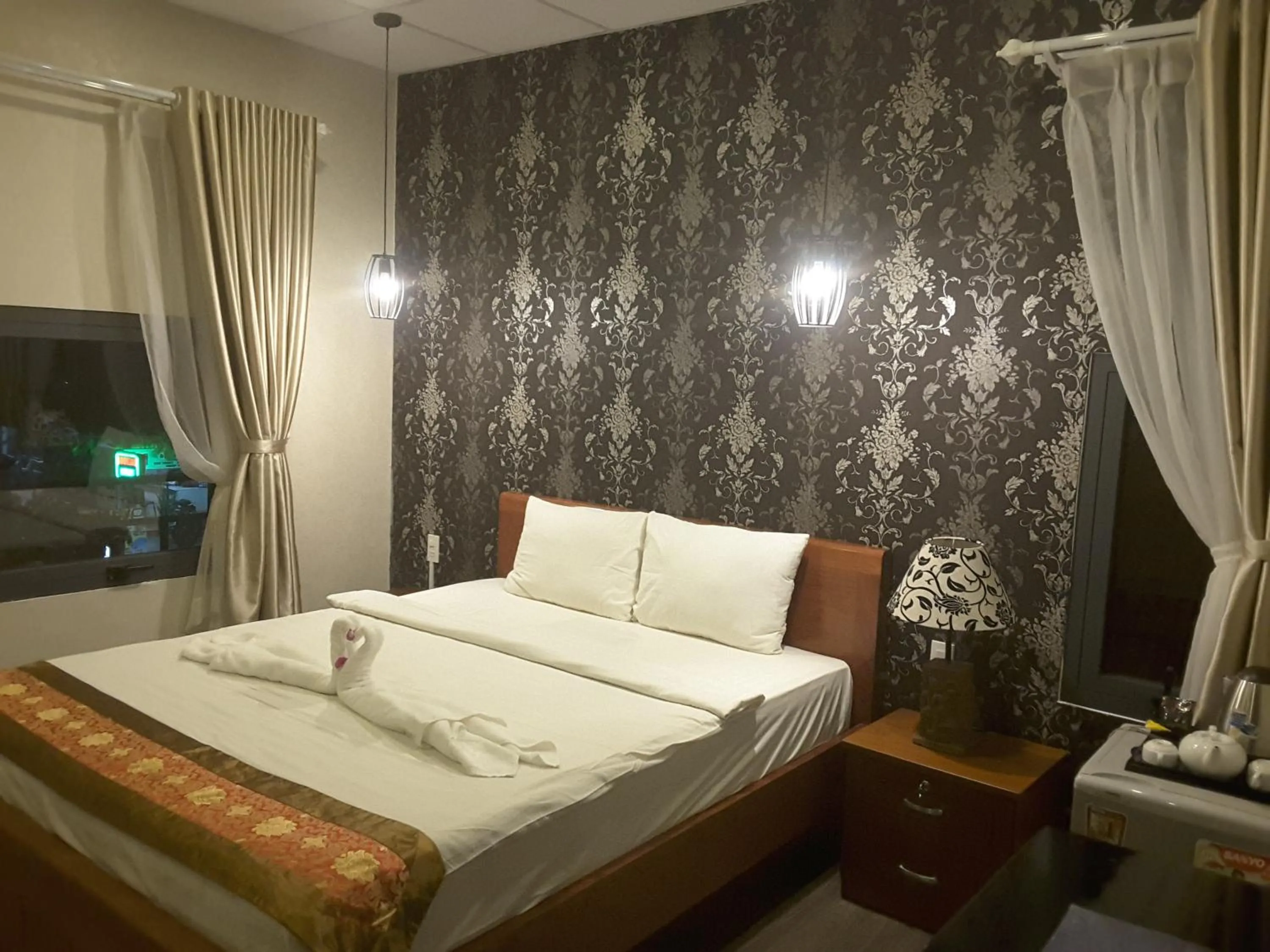 Photo of the whole room, Bed in Rang Garden Beach Side