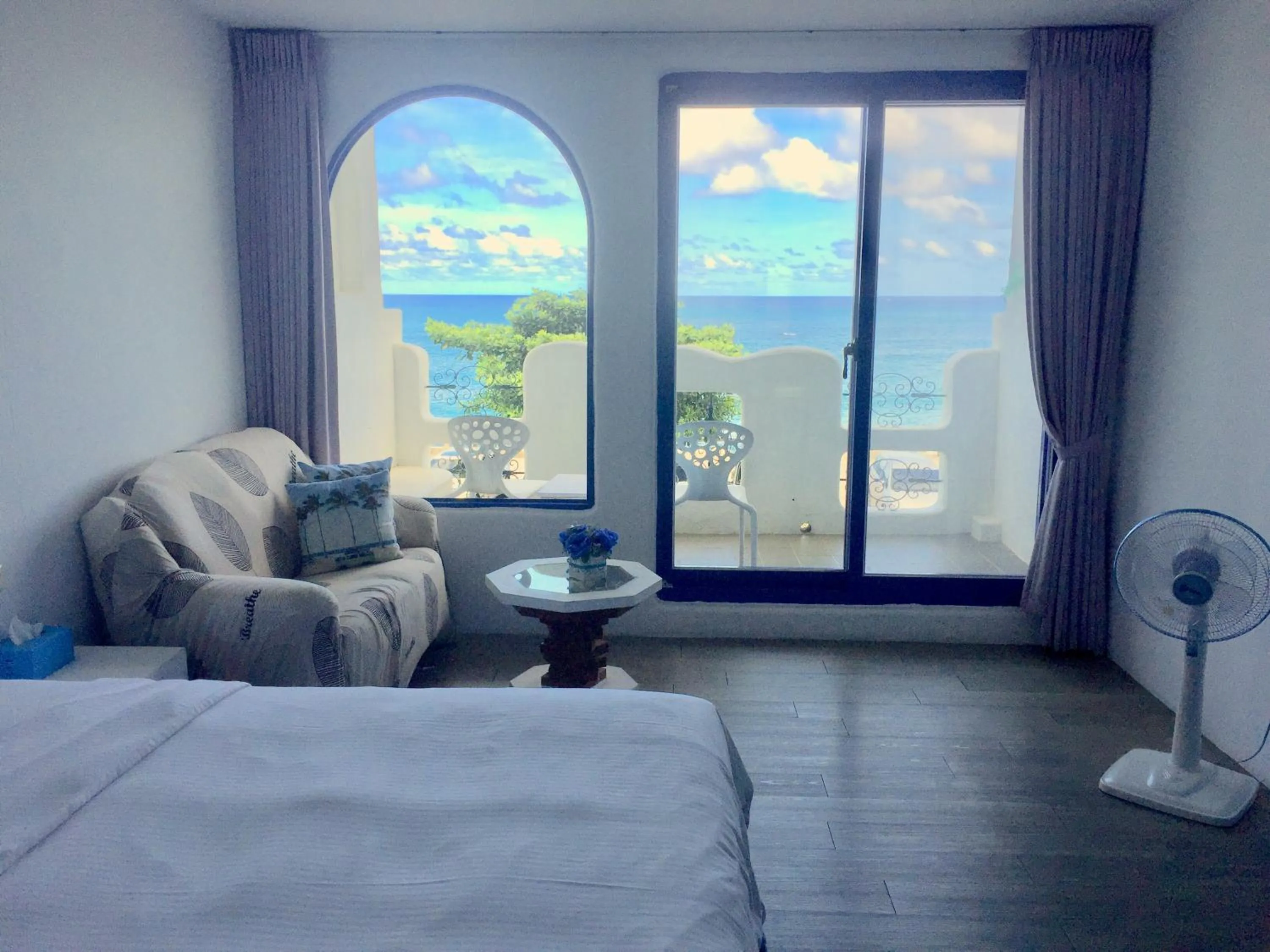 Sea view, Bed in Seyan Inn