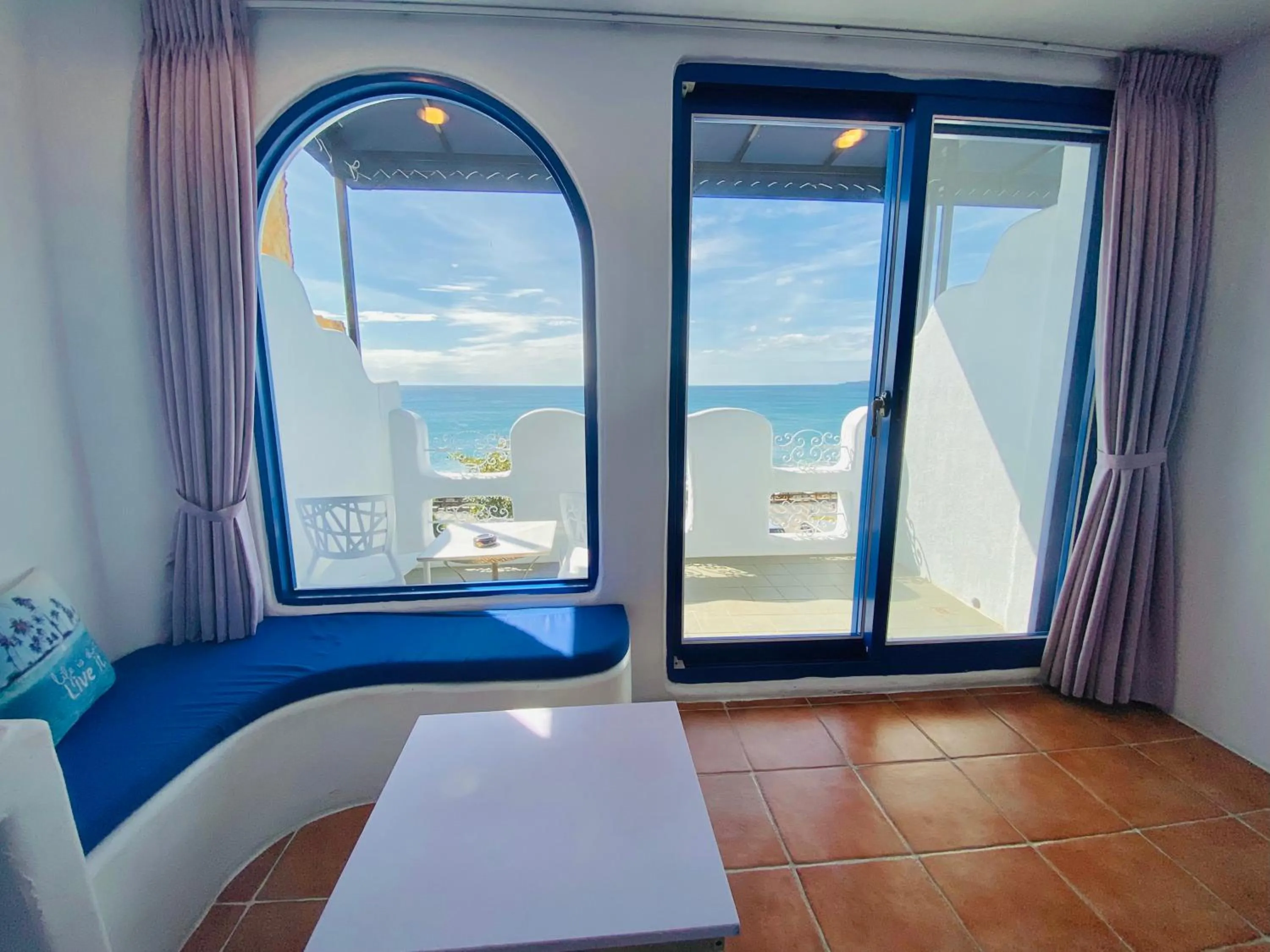 Sea view, Bed in Seyan Inn