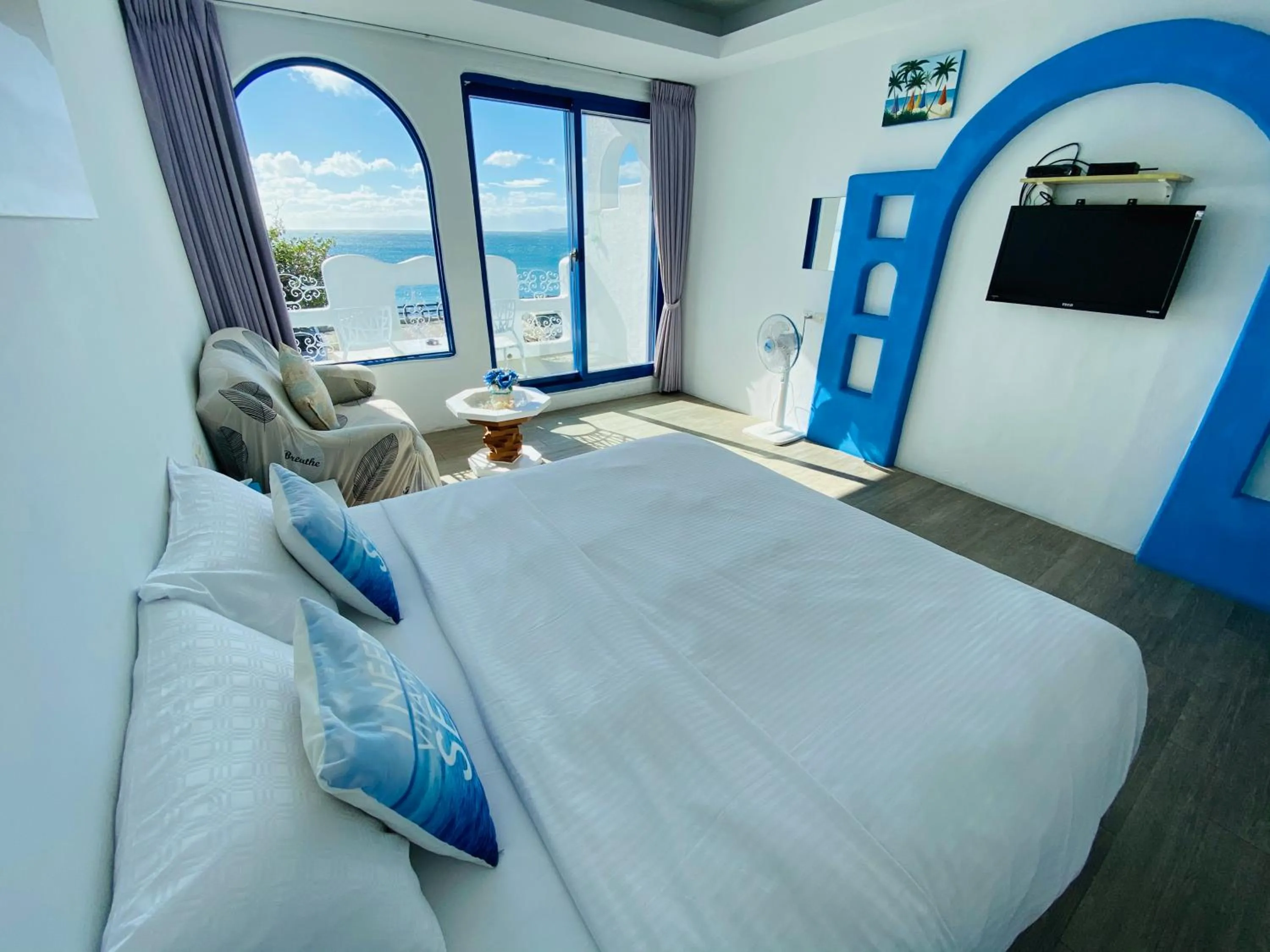 Photo of the whole room, Bed in Seyan Inn