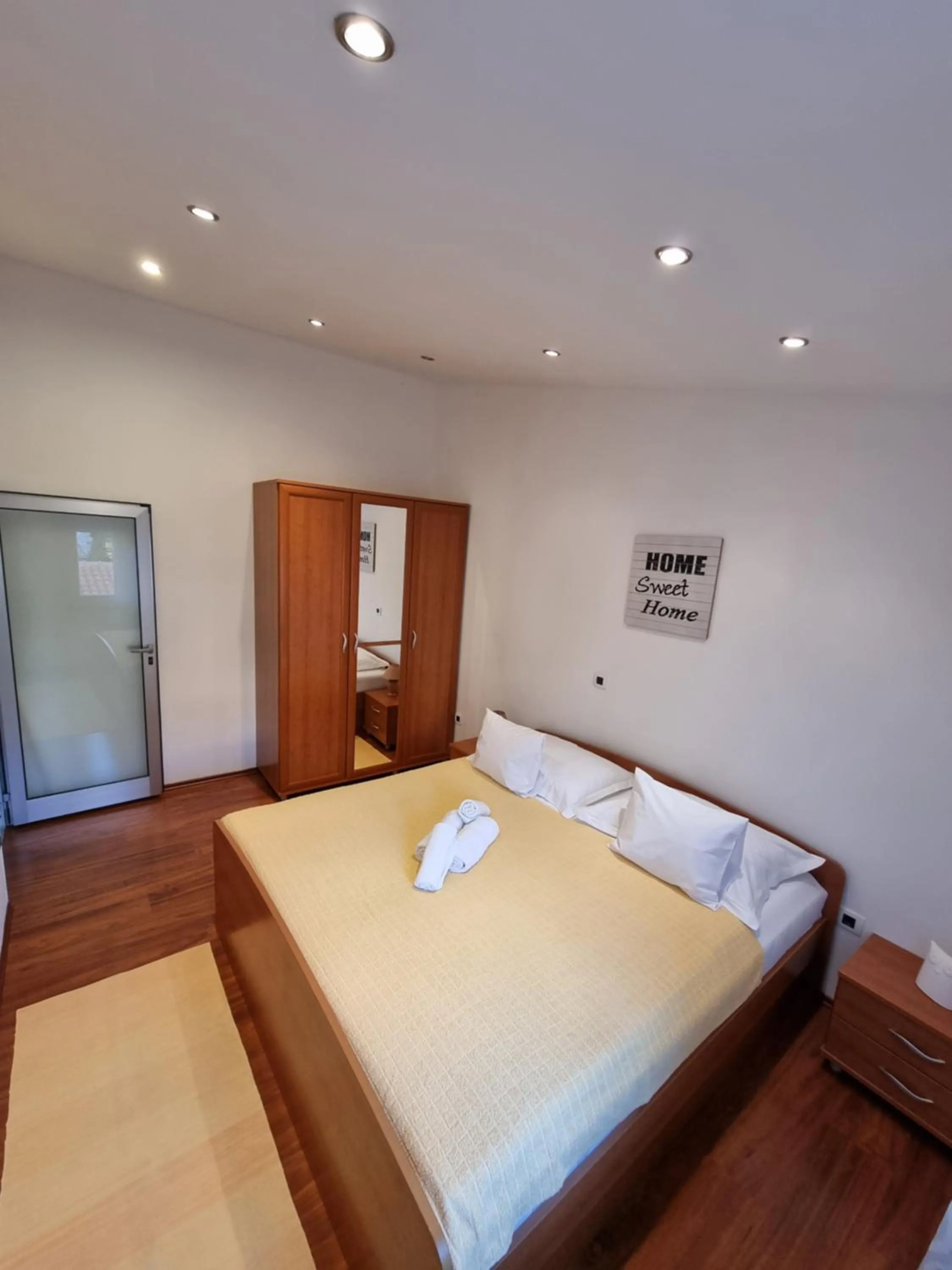 Bedroom, Bed in Apartments Vukic