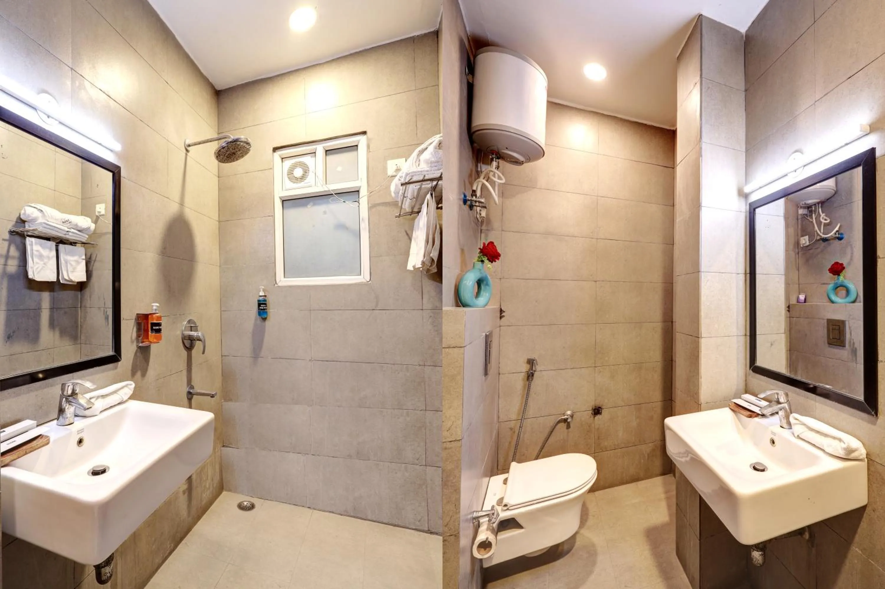 Toilet in Hotel The Rasa Near Welcome Metro Station