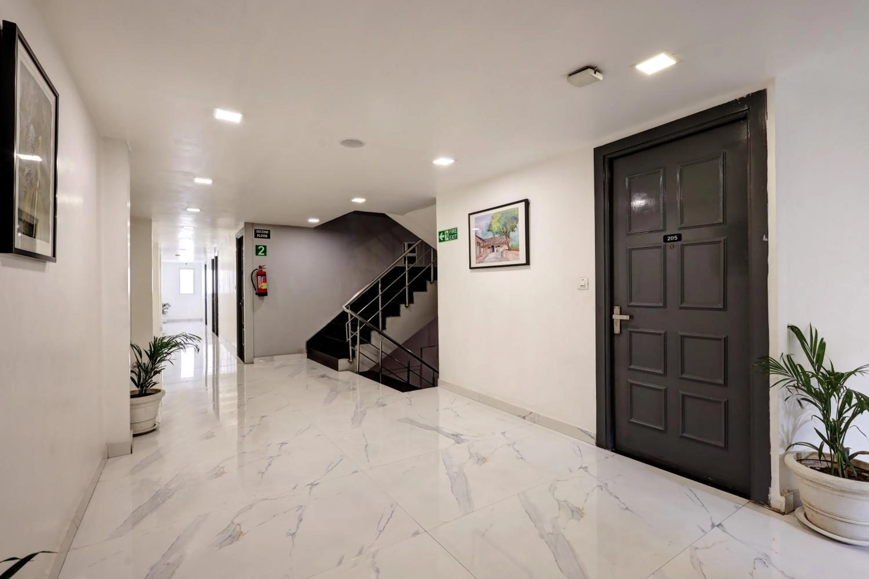 elevator in Hotel The Rasa Near Welcome Metro Station