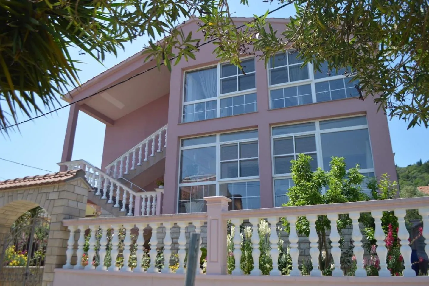 Three-Bedroom Apartment in Wohnung mit Meerblick Romy