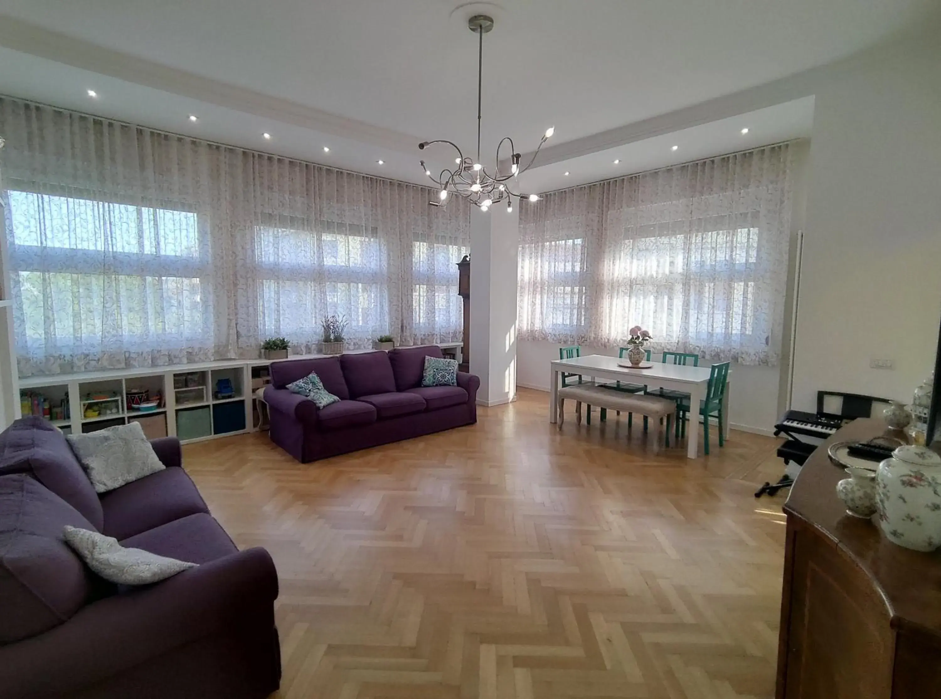 Spacious apartment in the heart of the city Spacious apartment in the heart of the city
