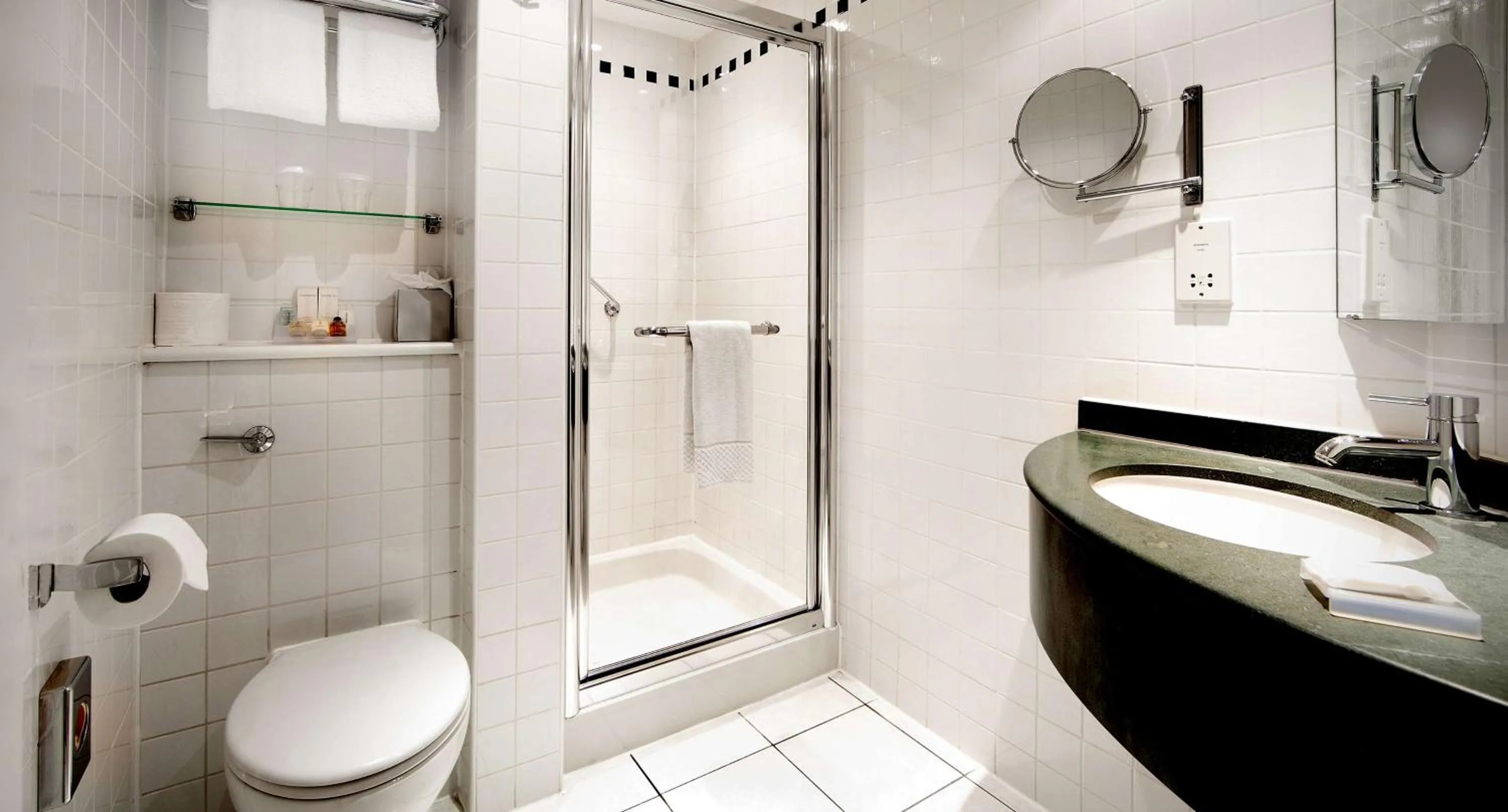 Bathroom in Hilton Garden Inn Glasgow City Centre