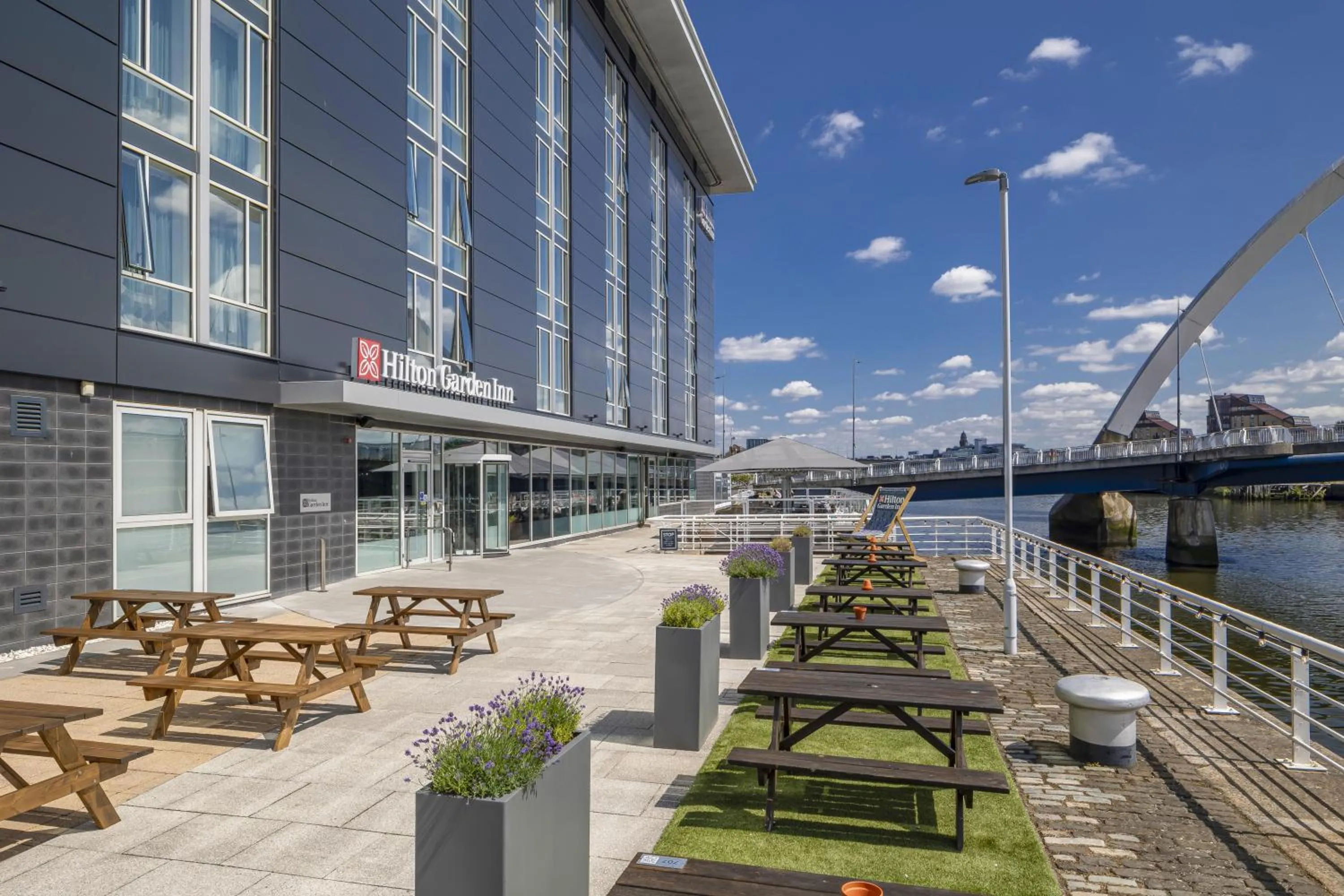 Patio in Hilton Garden Inn Glasgow City Centre
