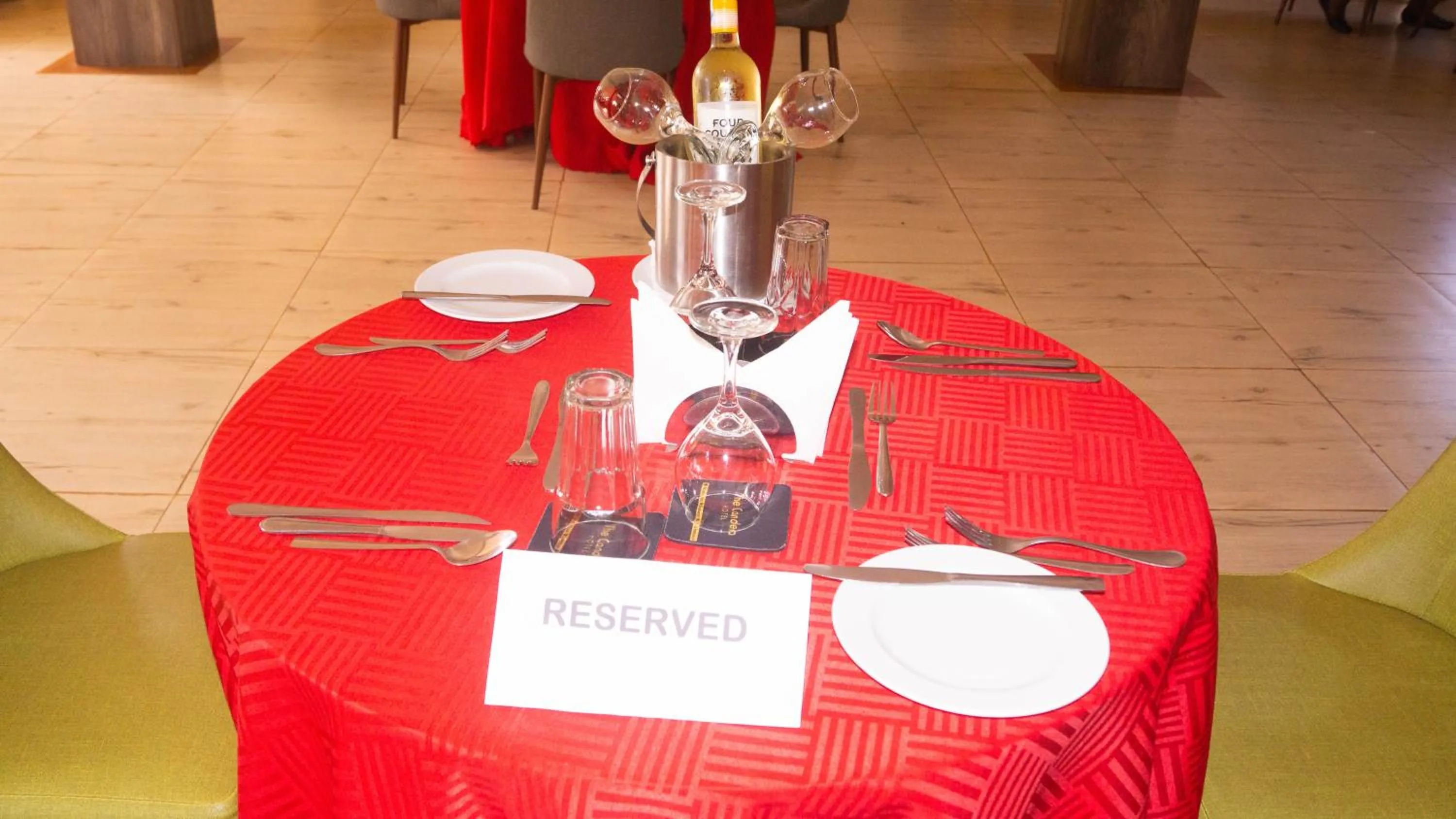 Restaurant/places to eat in The Candela Hotel