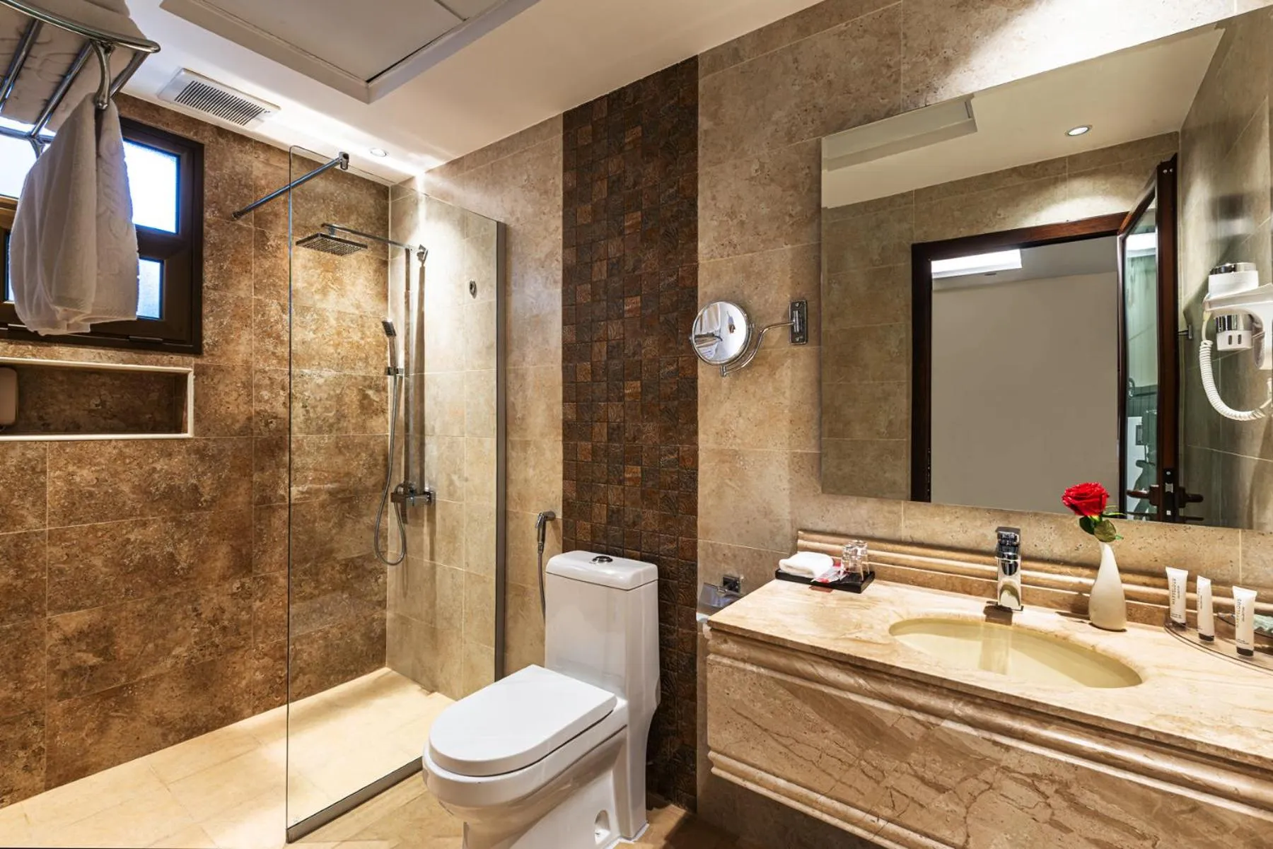 Shower in Beach View Hotel